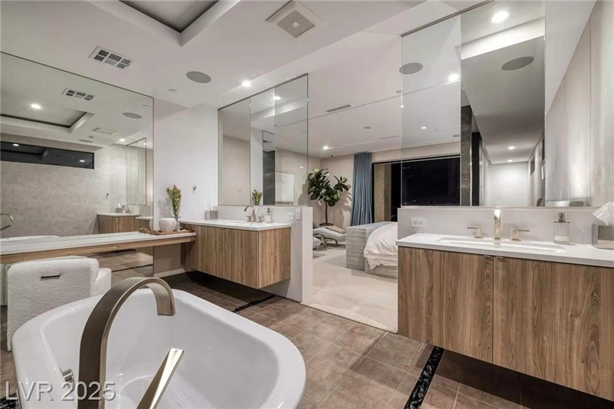 Property Slideshow image 31 of 70 | 32 highland cove ln, Henderson, NV, 89011