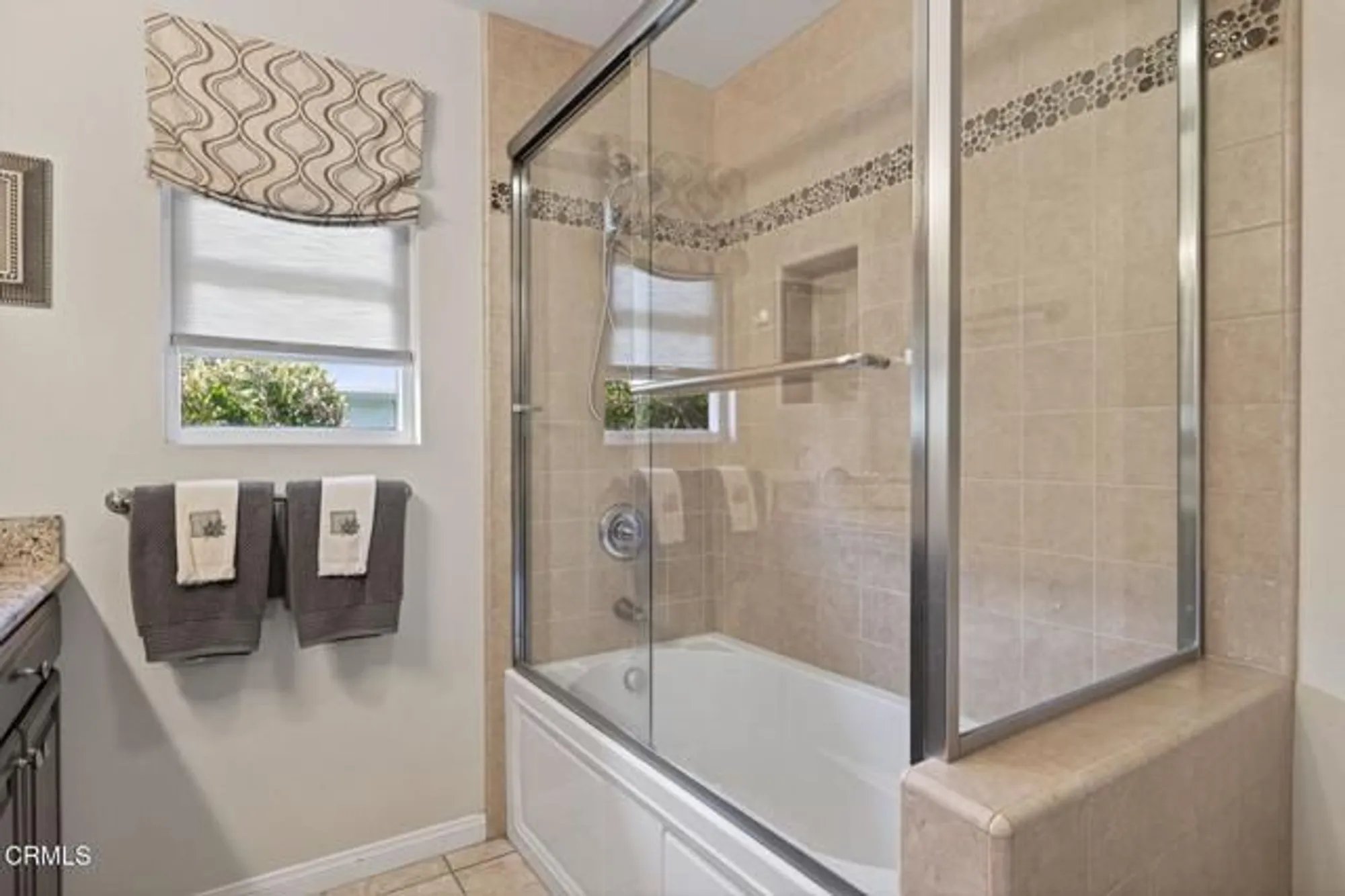 Property Slideshow image 34 of 63 | 271 e fiesta grn, Port Hueneme, CA, 93041