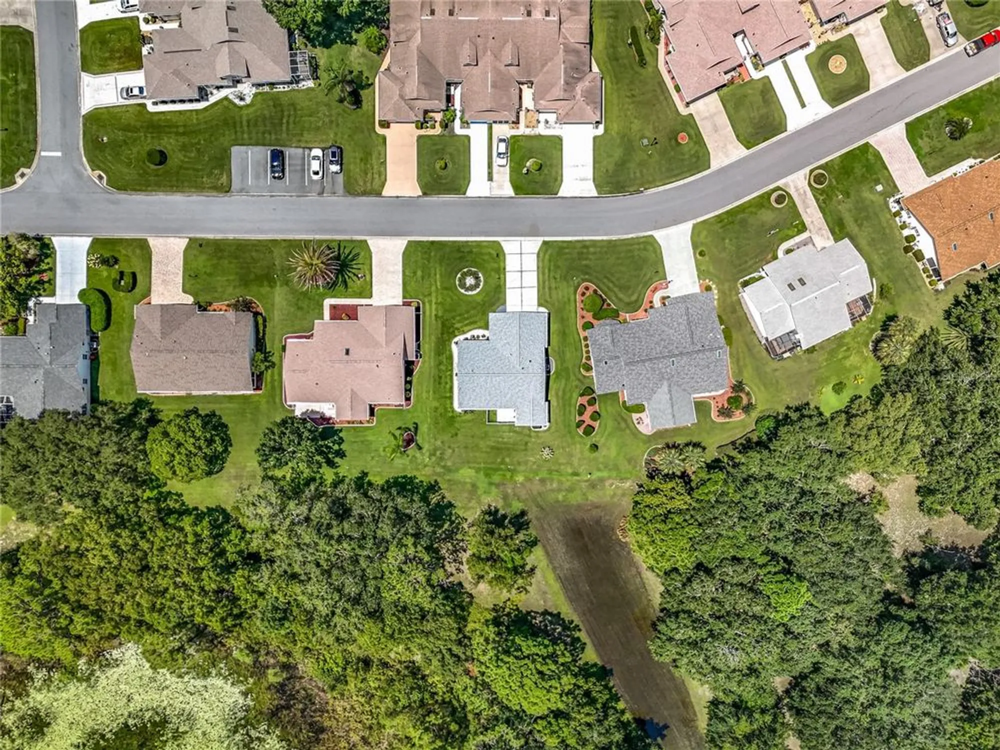 Property Slideshow image 40 of 61 | 26616 racquet cir, Leesburg, FL, 34748