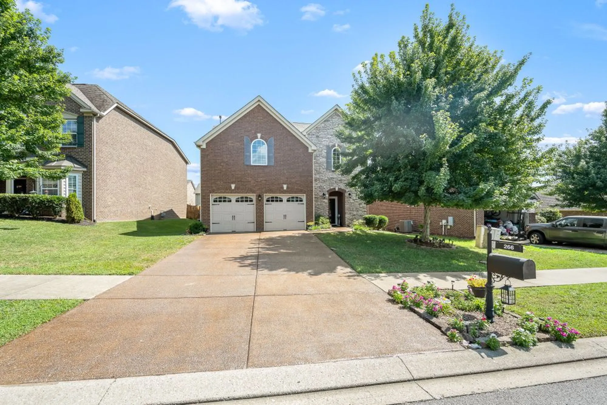Property Slideshow image 2 of 52 | 266 meandering dr, Lebanon, TN, 37090