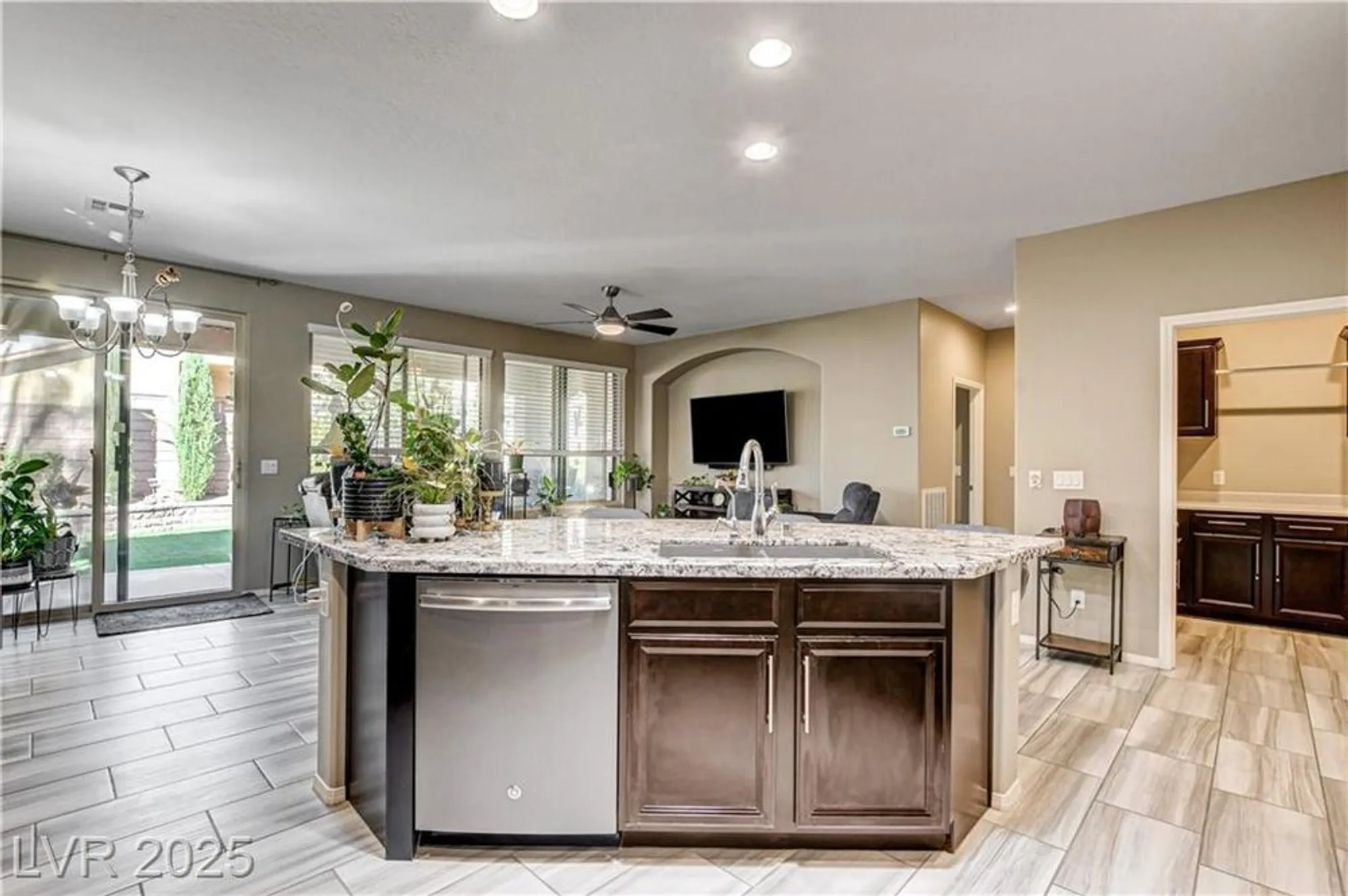 Property Slideshow image 19 of 63 | 3712 corte bella hills ave, North Las Vegas, NV, 89081