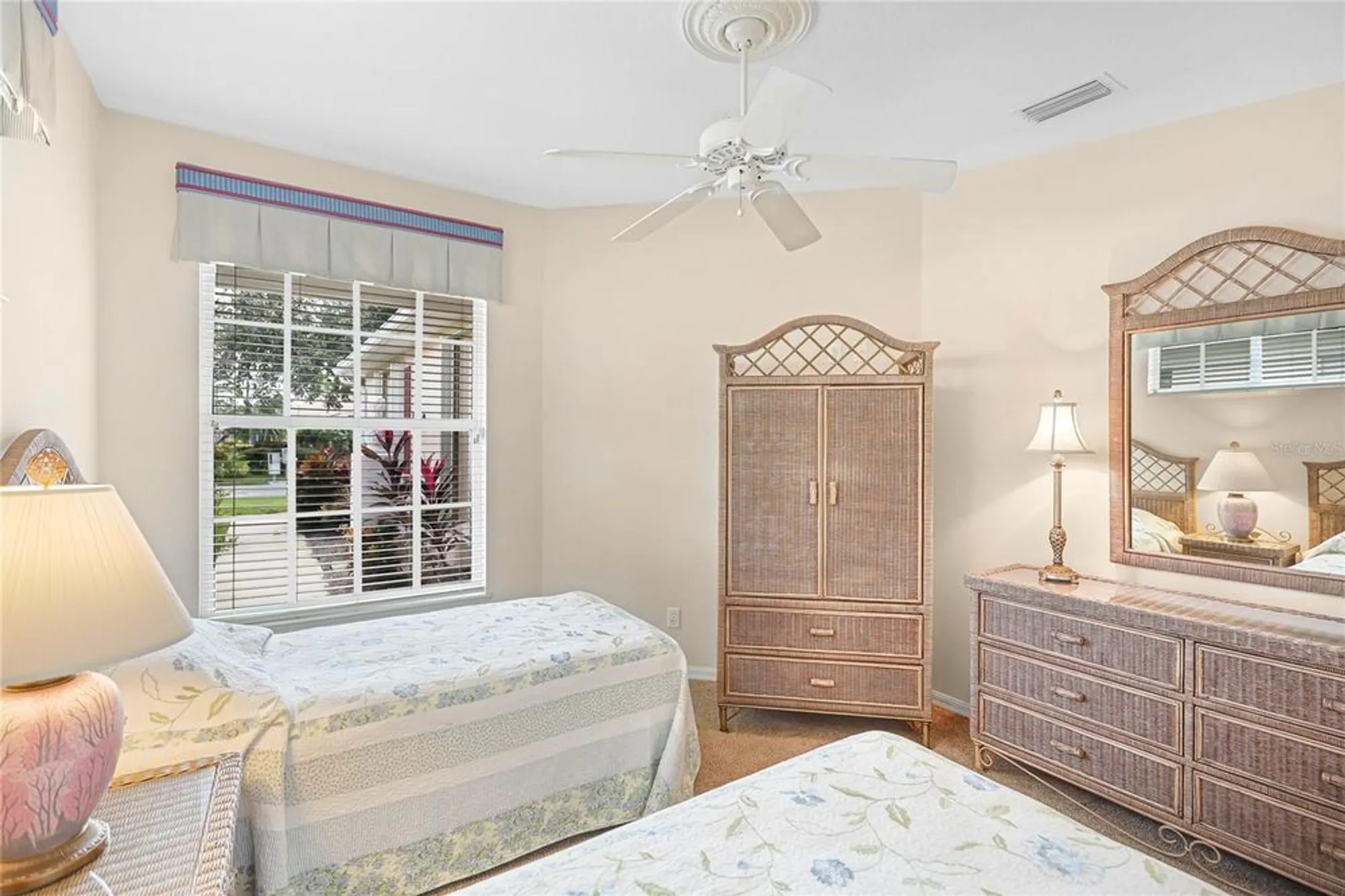Property Slideshow image 21 of 51 | 875 chalmers dr 11, Venice, FL, 34293