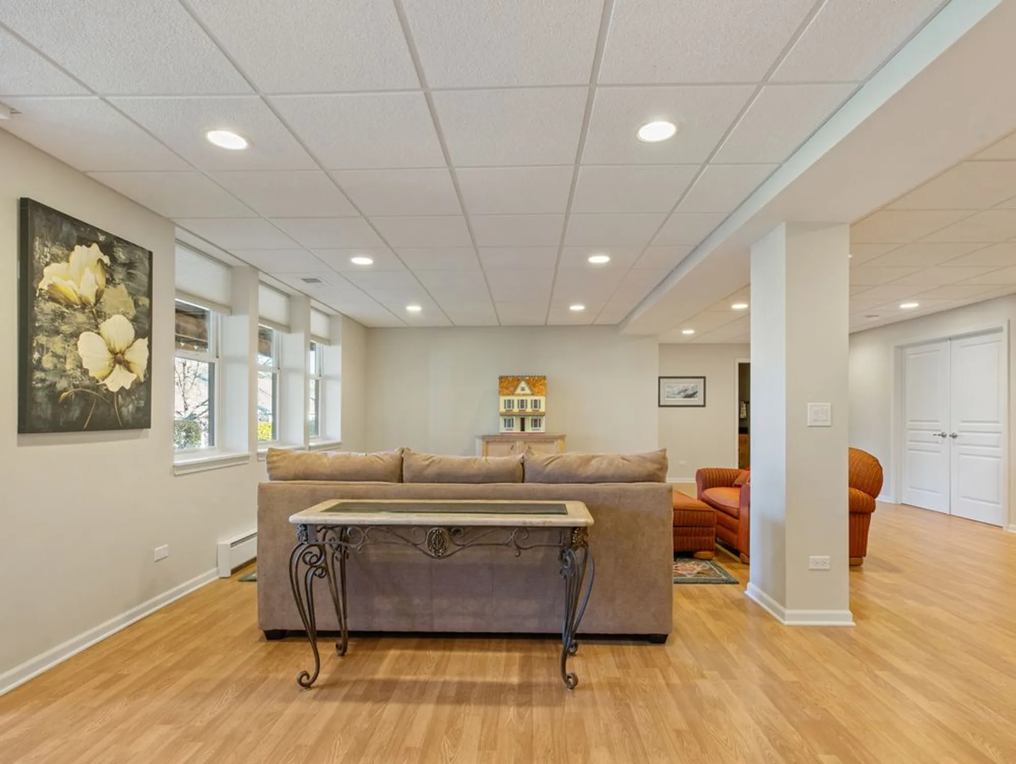 Property Slideshow image 26 of 36 | 3001 ravinia cir, Mundelein, IL, 60060