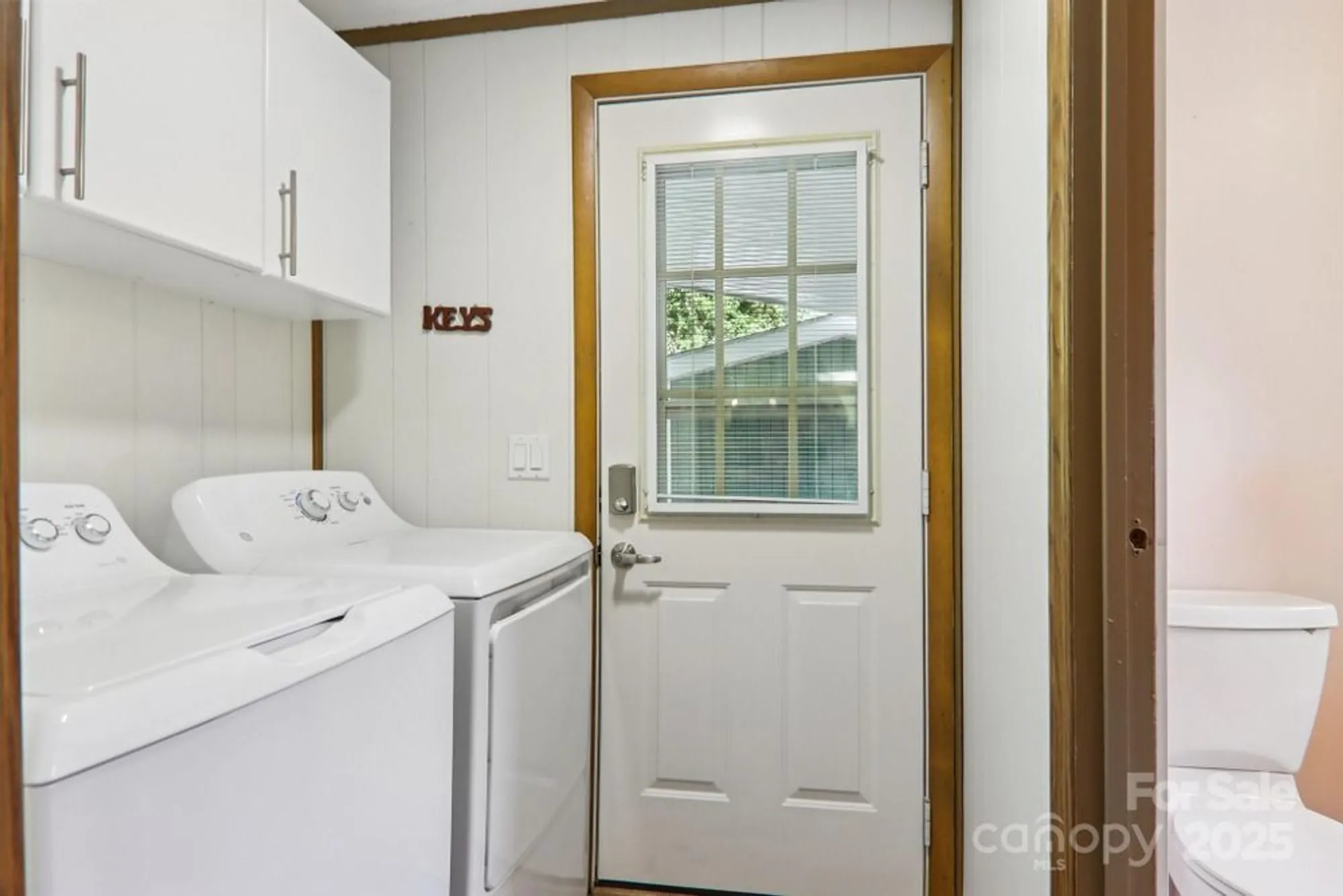 Property Slideshow image 31 of 47 | 226 cranbrook cir, Hendersonville, NC, 28792