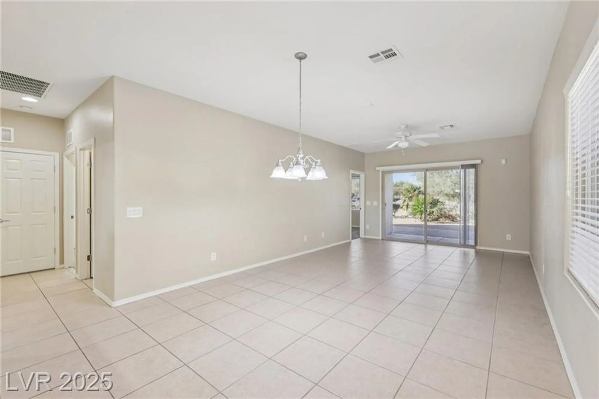 Property Slideshow image 10 of 48 | 3369 hackney horse ct, Las Vegas, NV, 89122