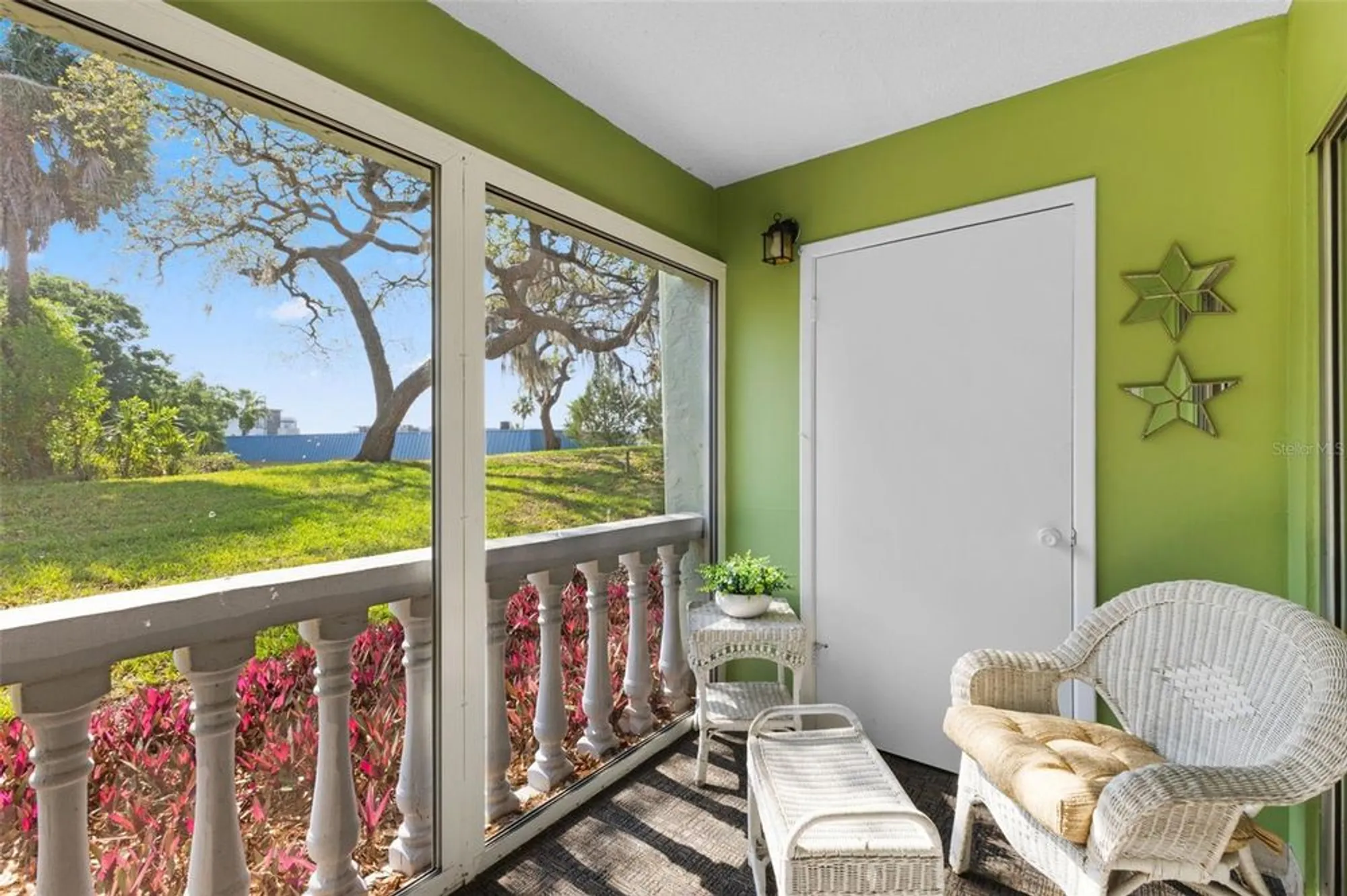Property Slideshow image 27 of 49 | 1250 s pinellas ave apt 405, Tarpon Springs, FL, 34689