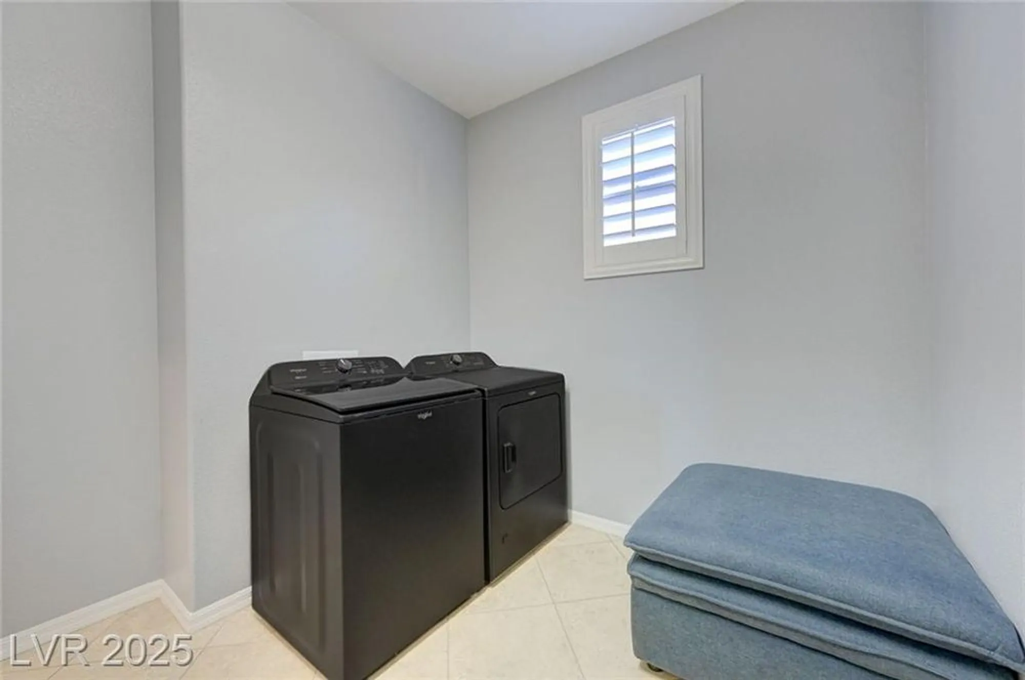 Property Slideshow image 30 of 72 | 4956 momenti st, Las Vegas, NV, 89135