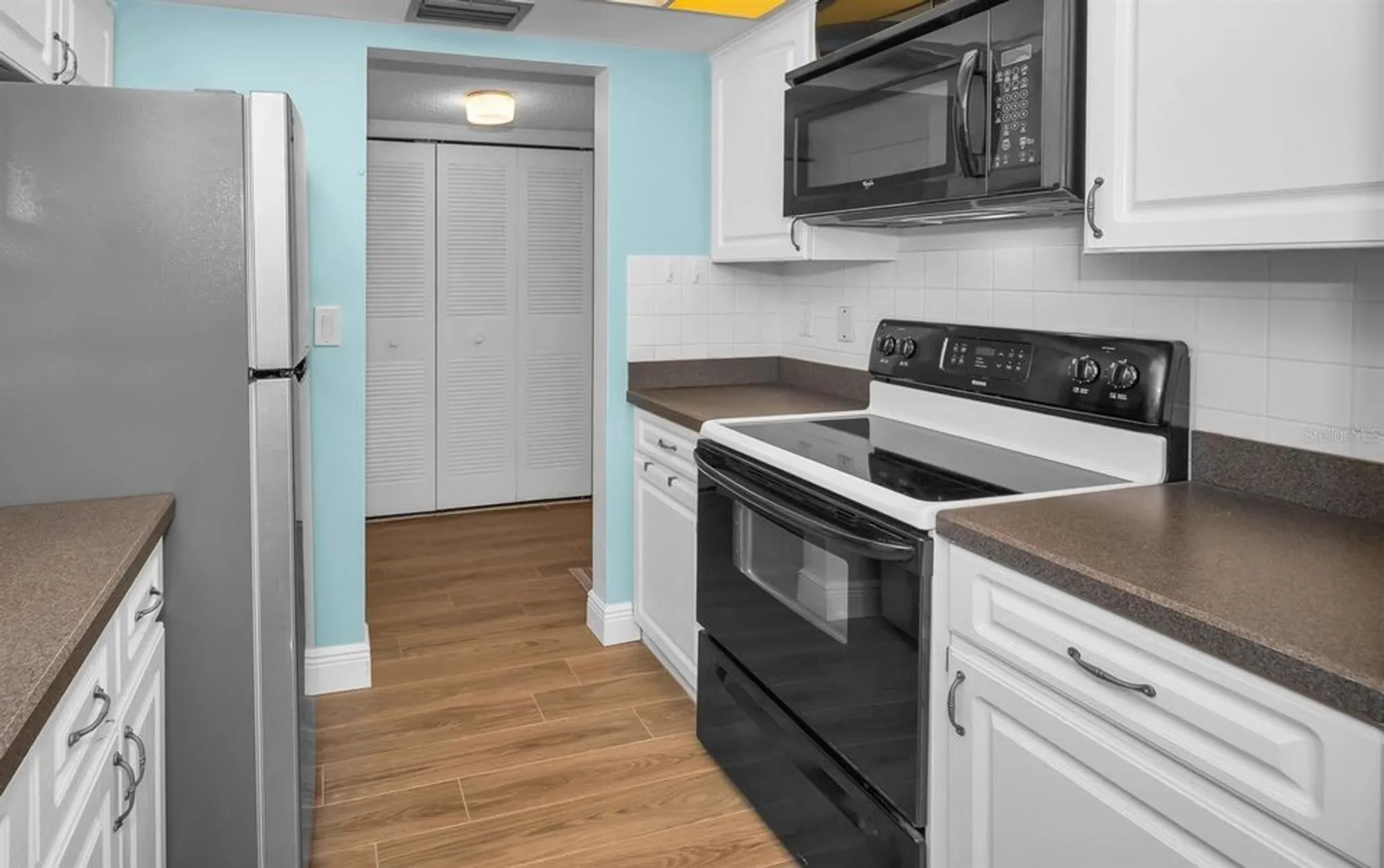 Property Slideshow image 11 of 23 | 634 edgewater dr 348, Dunedin, FL, 34698