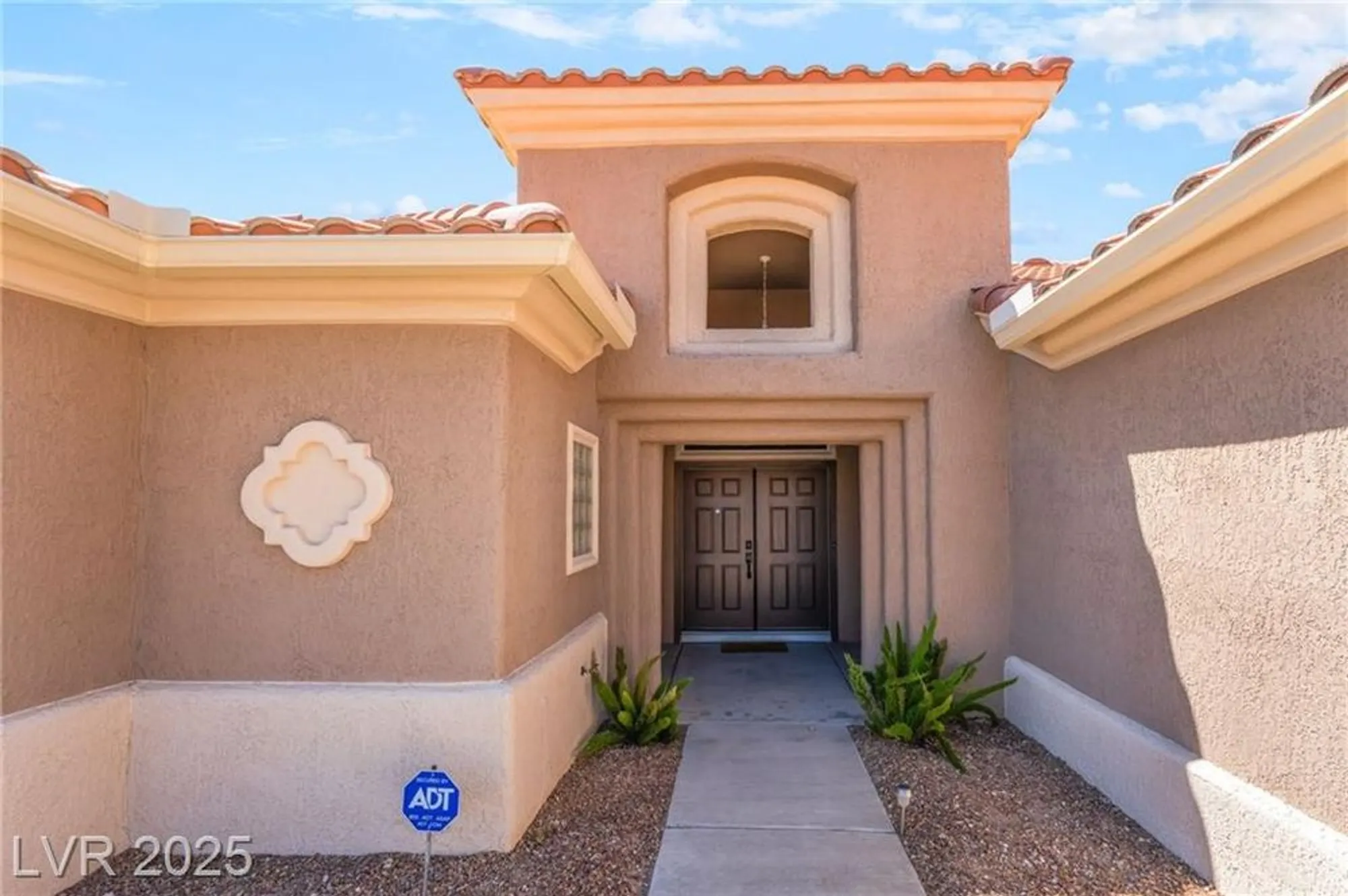 Property Slideshow image 5 of 42 | 10413 willamette pl, Las Vegas, NV, 89134