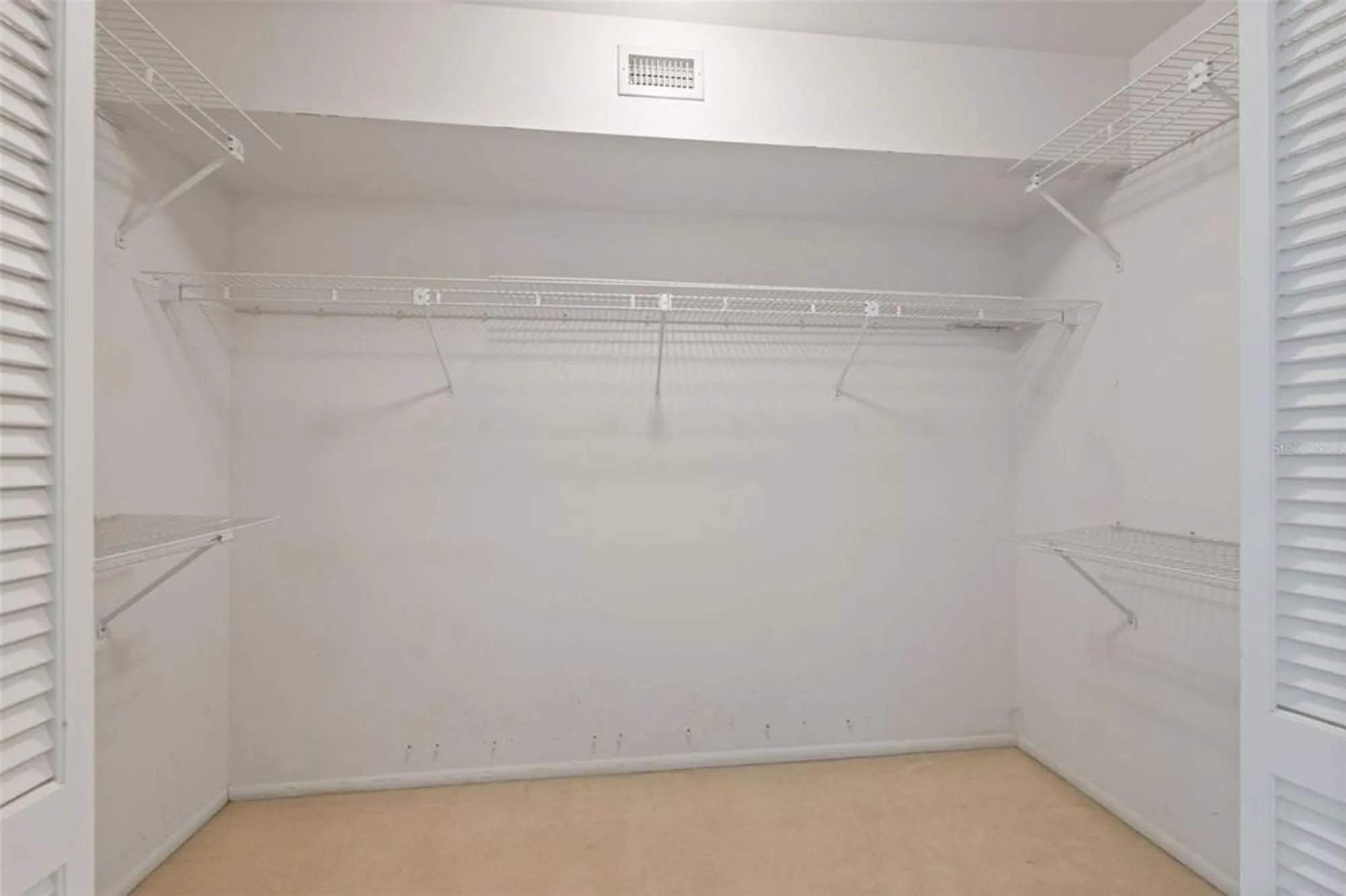 Property Slideshow image 35 of 49 | 2192 swedish dr 26, Clearwater, FL, 33763