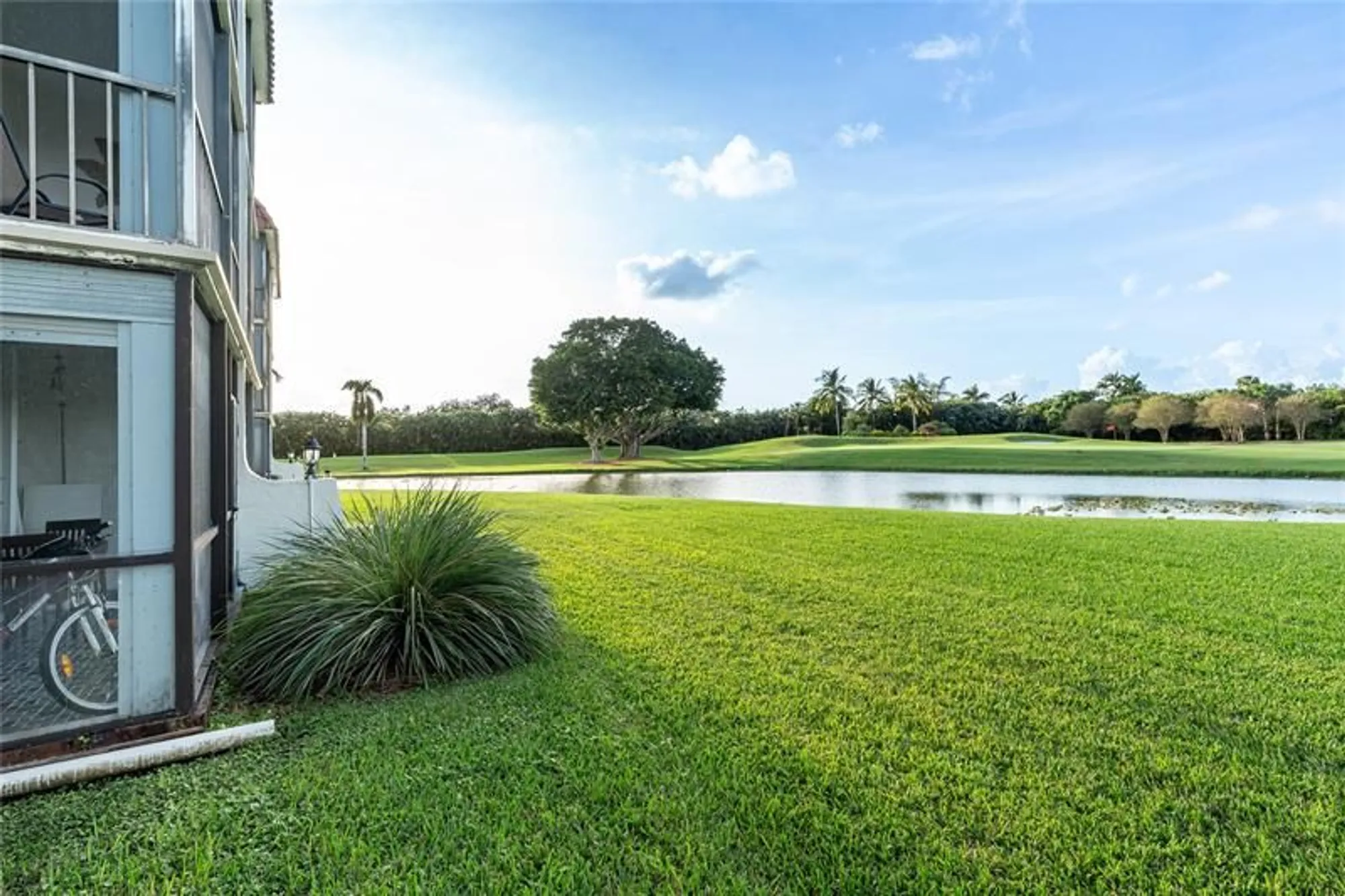 Property Slideshow image 1 of 56 | 9611 n hollybrook lake dr 107, Pembroke Pines, FL, 33025