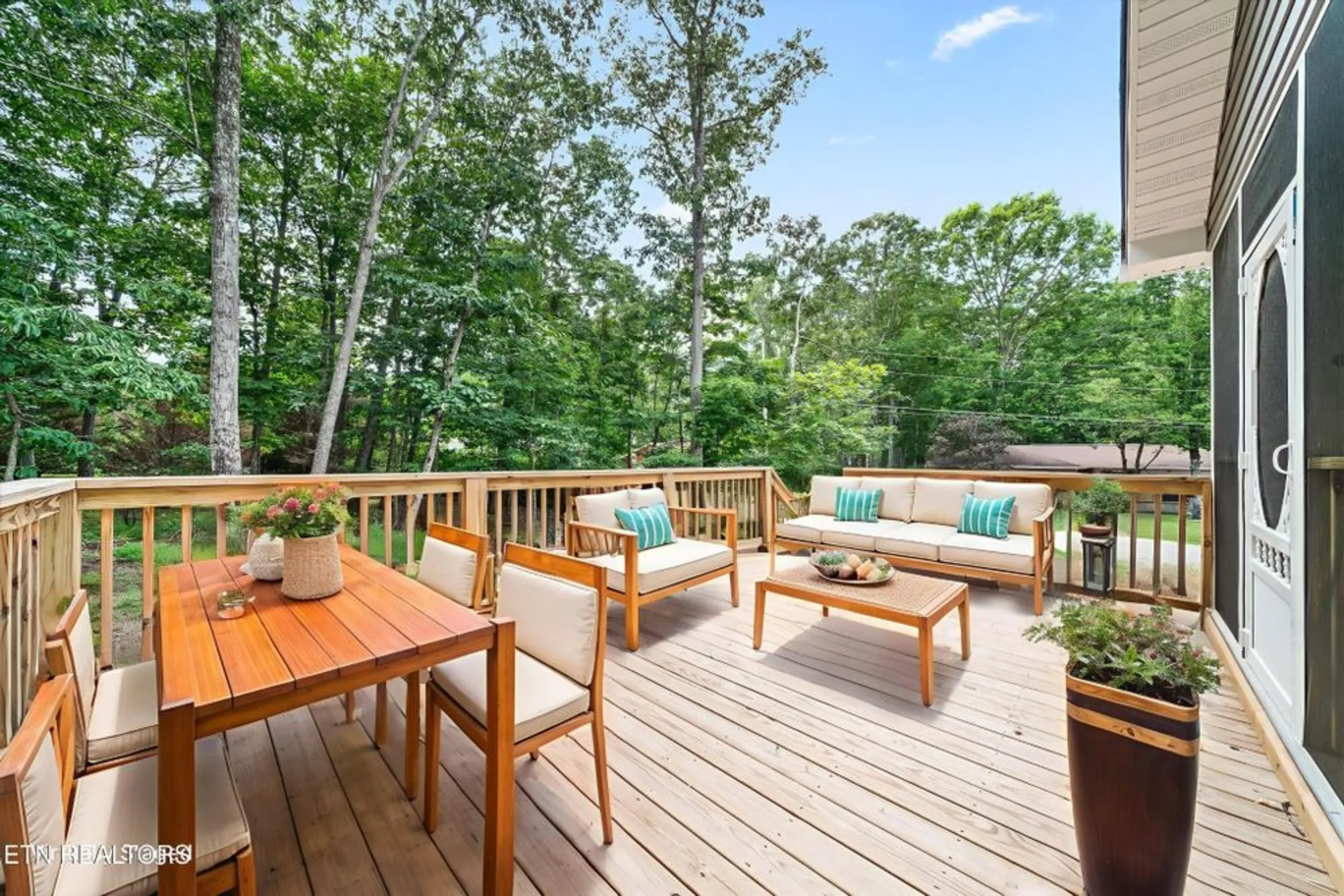 Property Slideshow image 33 of 43 | 145 lakeside dr, Crossville, TN, 38558