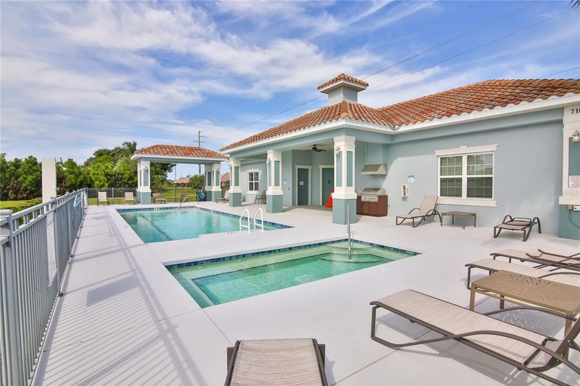 Property Slideshow image 36 of 37 | 7104 playa bella dr, Bradenton, FL, 34209