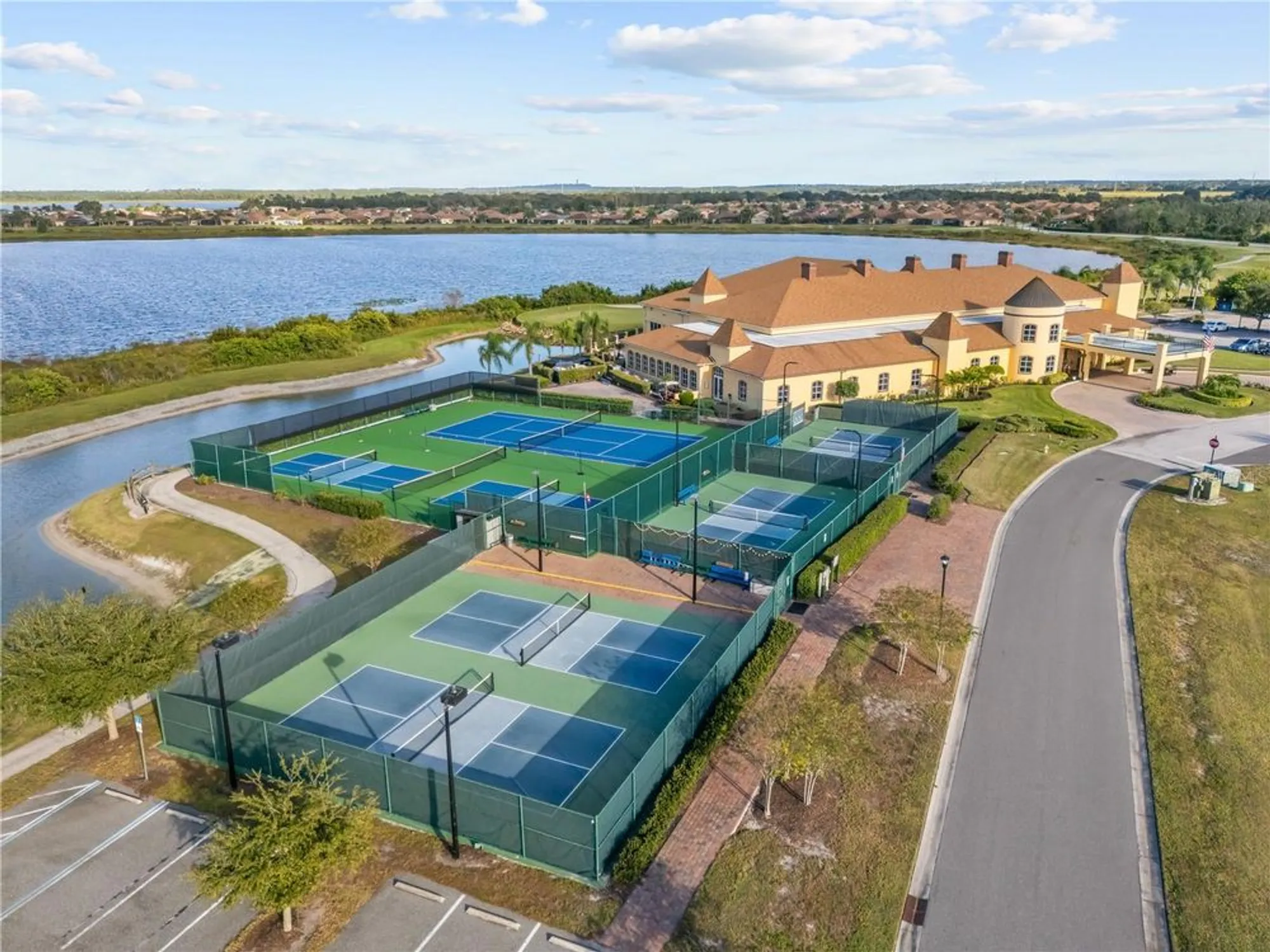 Property Slideshow image 57 of 65 | 4048 phoenician way, Winter Haven, FL, 33884