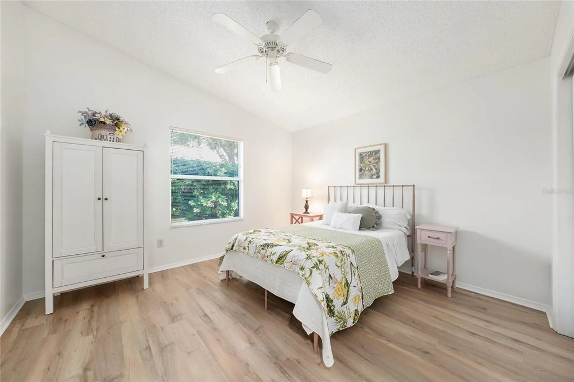 Property Slideshow image 4 of 34 | 16966 se 94th sunnybrook cir, The Villages, FL, 32162