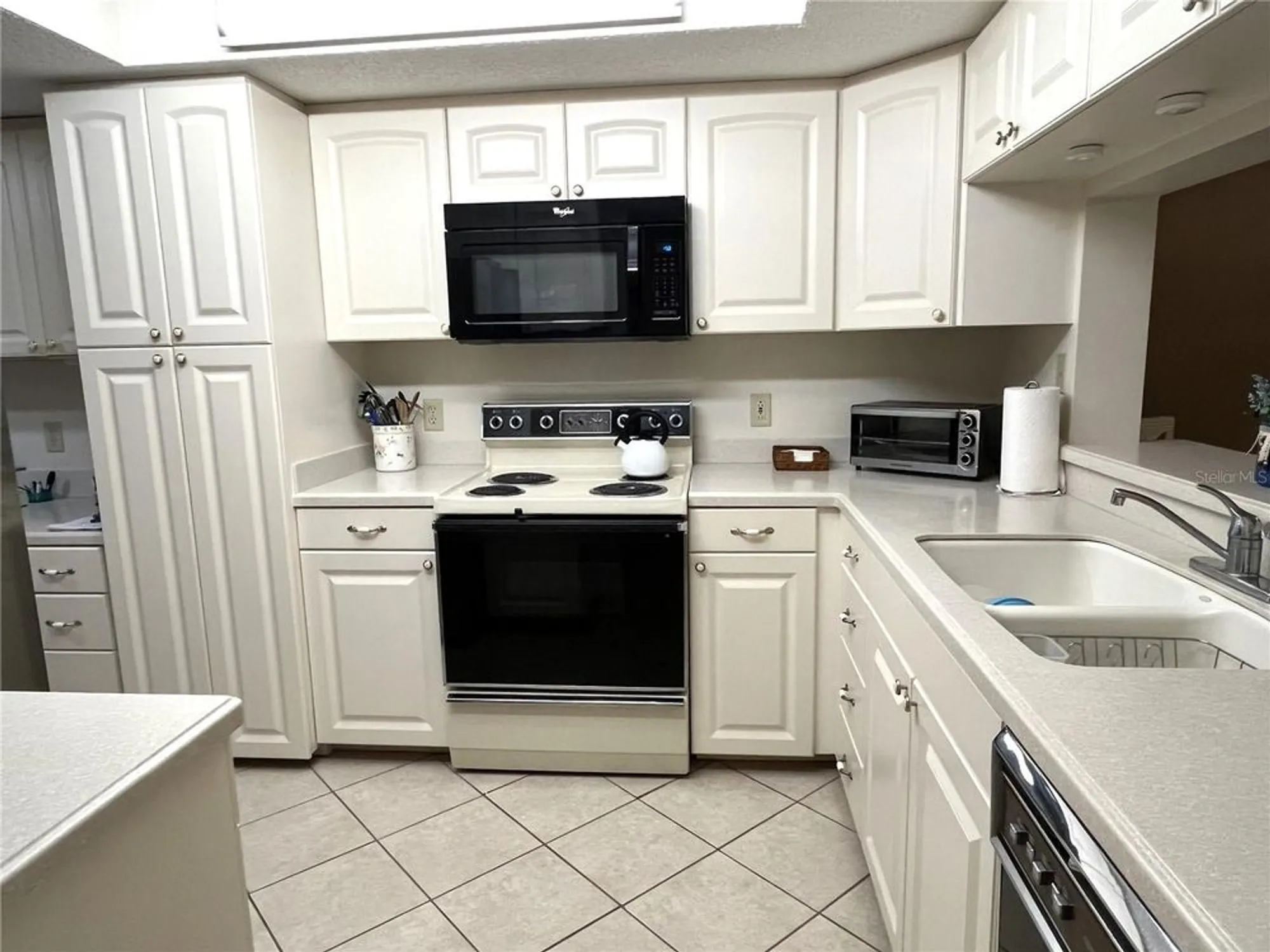 Property Slideshow image 8 of 65 | 6503 stone river rd apt 109, Bradenton, FL, 34203