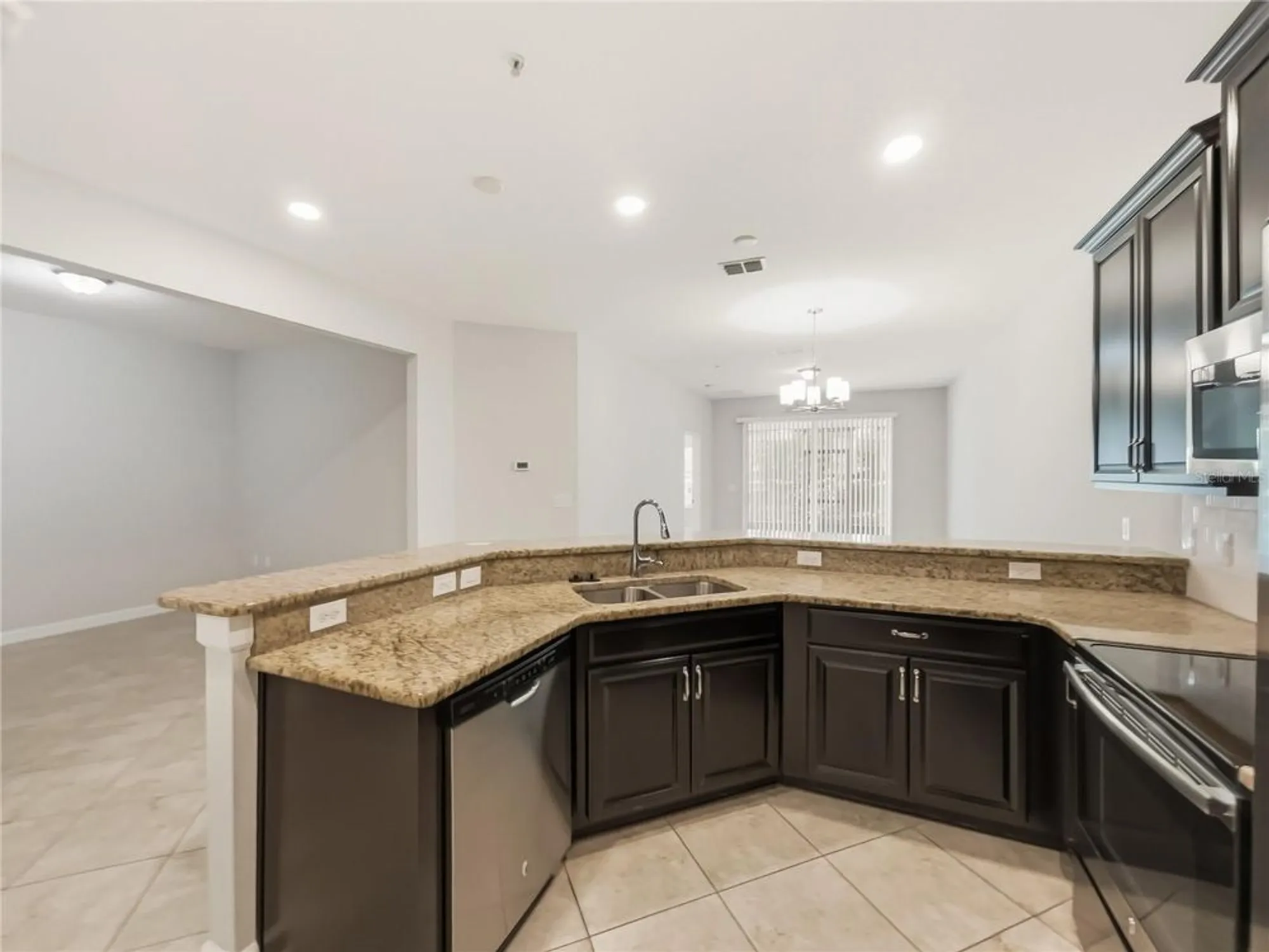 Property Slideshow image 5 of 20 | 3542 fairwaters ct d, Clermont, FL, 34711