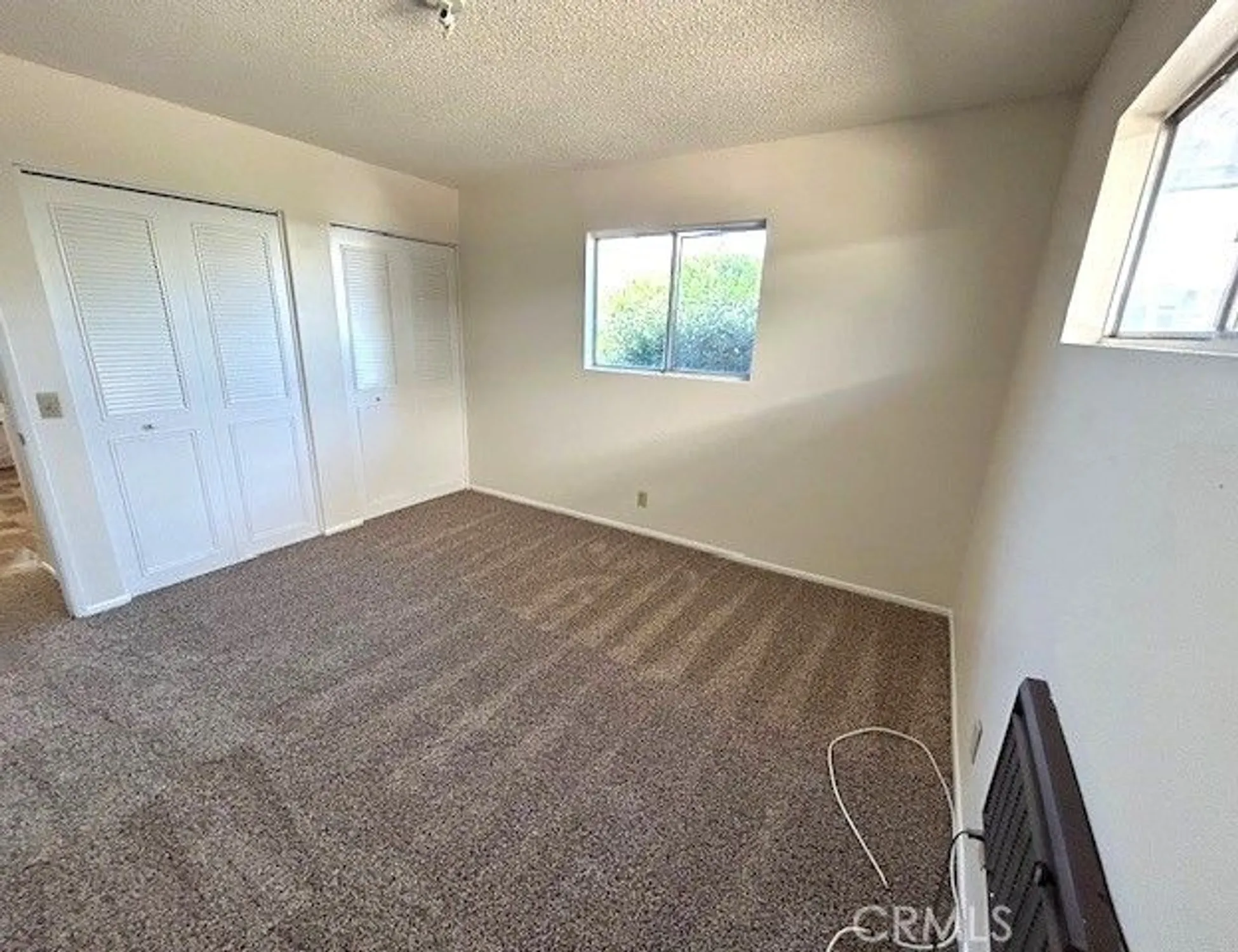 Property Slideshow image 6 of 16 | 681 shasta way, Hemet, CA, 92543