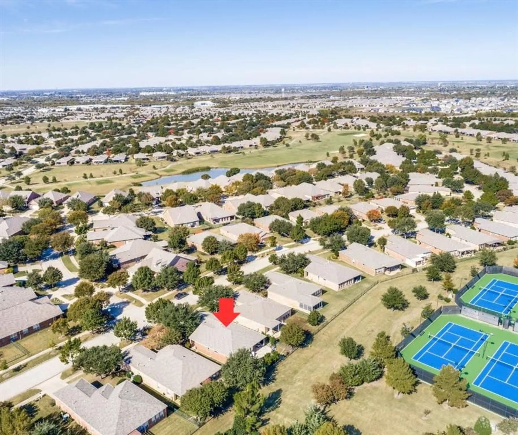 Property Slideshow image 29 of 37 | 7404 pasatiempo dr, Frisco, TX, 75036