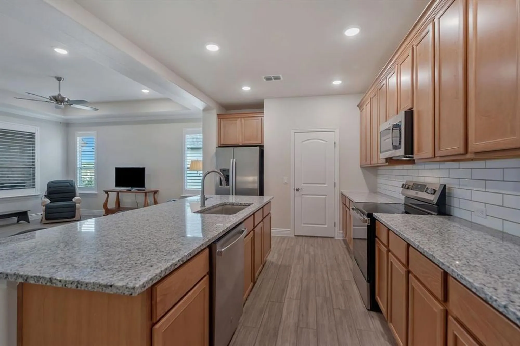 Property Slideshow image 9 of 36 | 11404 iron bark dr, Denton, TX, 76207