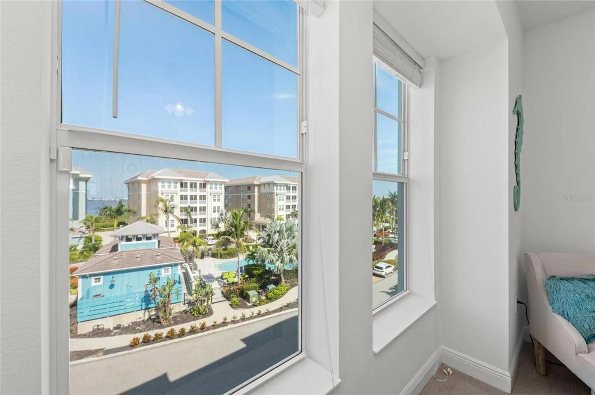 Property Slideshow image 34 of 100 | 387 aruba cir 301, Bradenton, FL, 34209