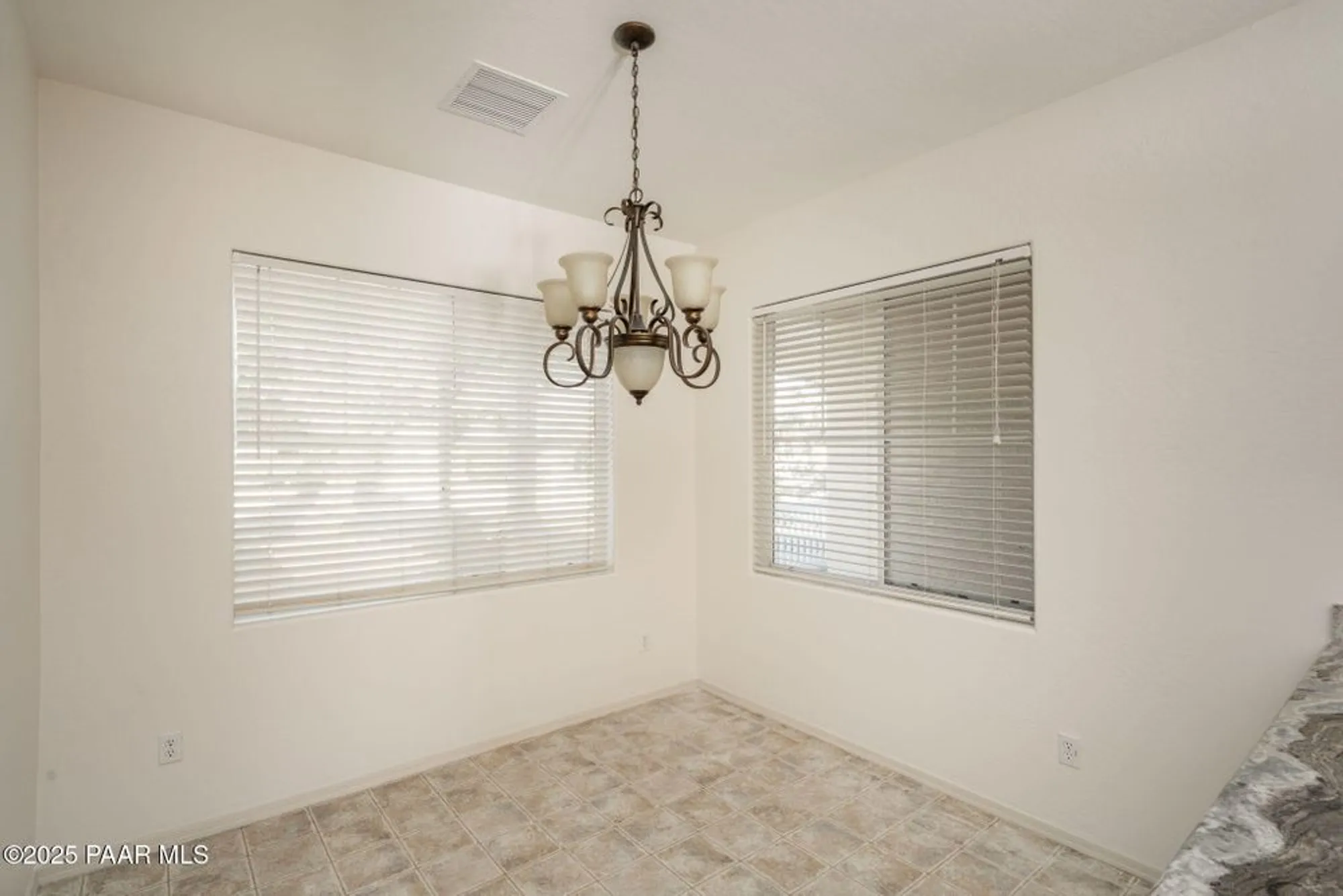 Property Slideshow image 17 of 36 | 7677 e shimmer ln, Prescott Valley, AZ, 86315