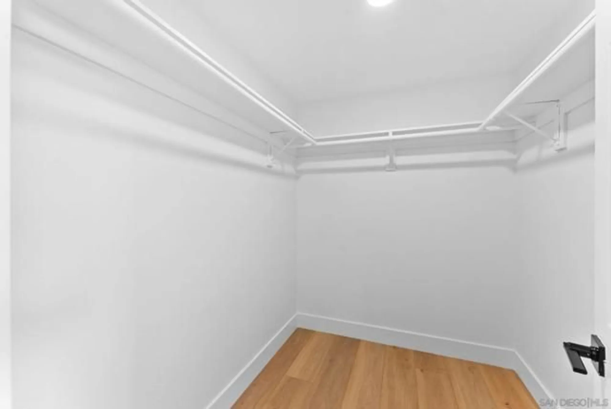Property Slideshow image 17 of 24 | 4695 adra way, Oceanside, CA, 92056