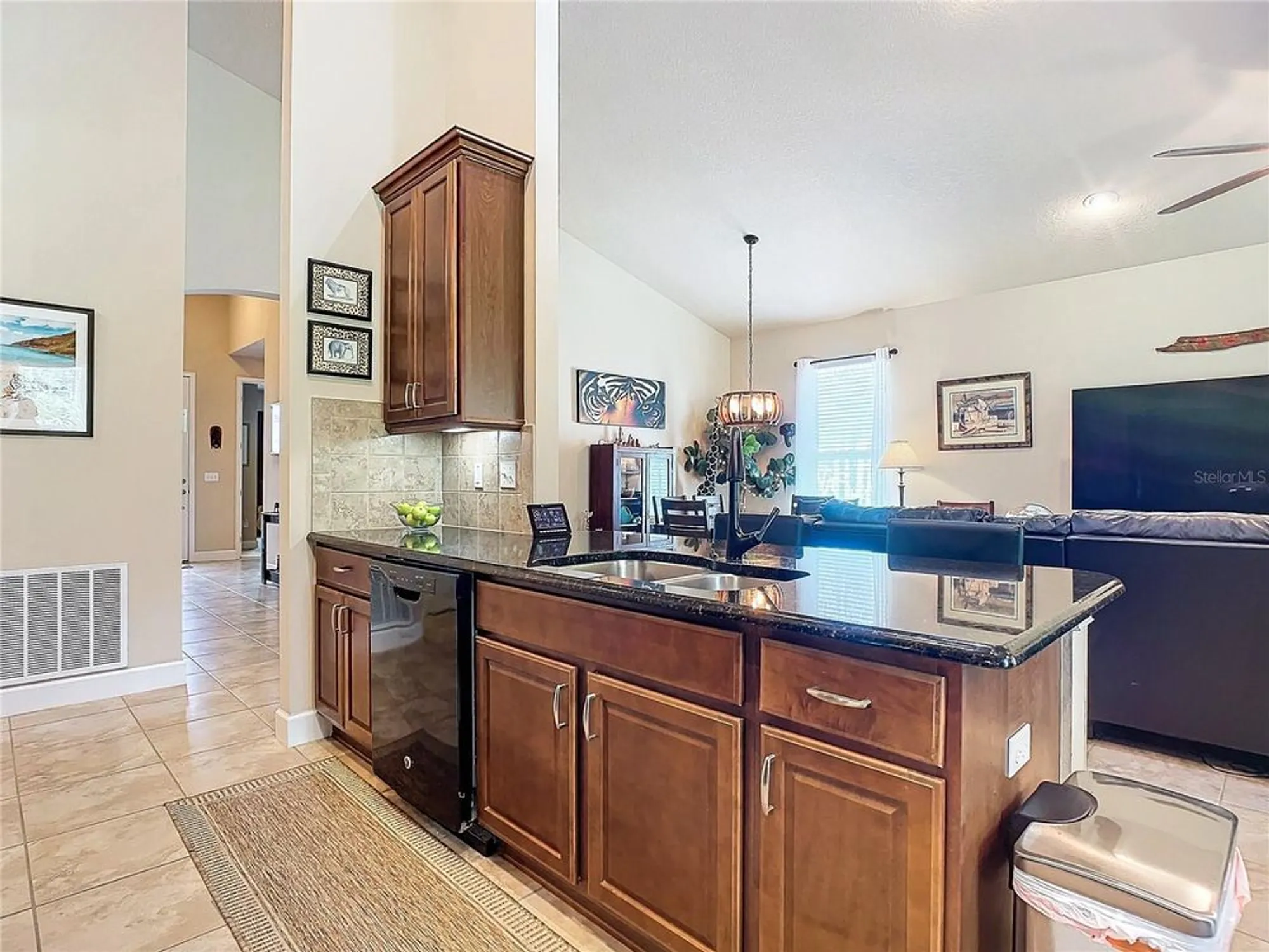 Property Slideshow image 16 of 53 | 645 elk river dr, Ormond Beach, FL, 32174