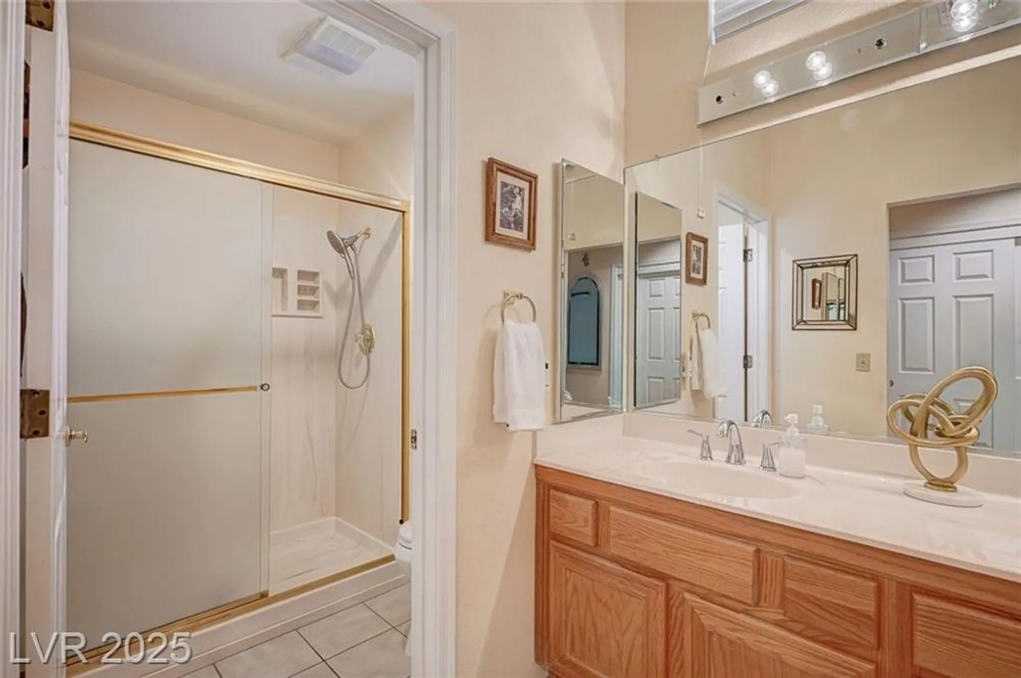 Property Slideshow image 32 of 65 | 8845 sunny mead ct, Las Vegas, NV, 89134