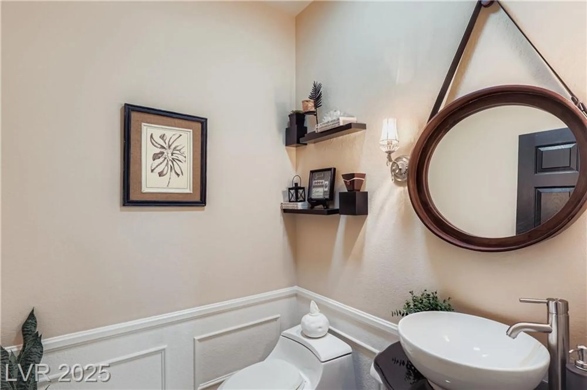 Property Slideshow image 13 of 35 | 2800 darby falls dr, Las Vegas, NV, 89134