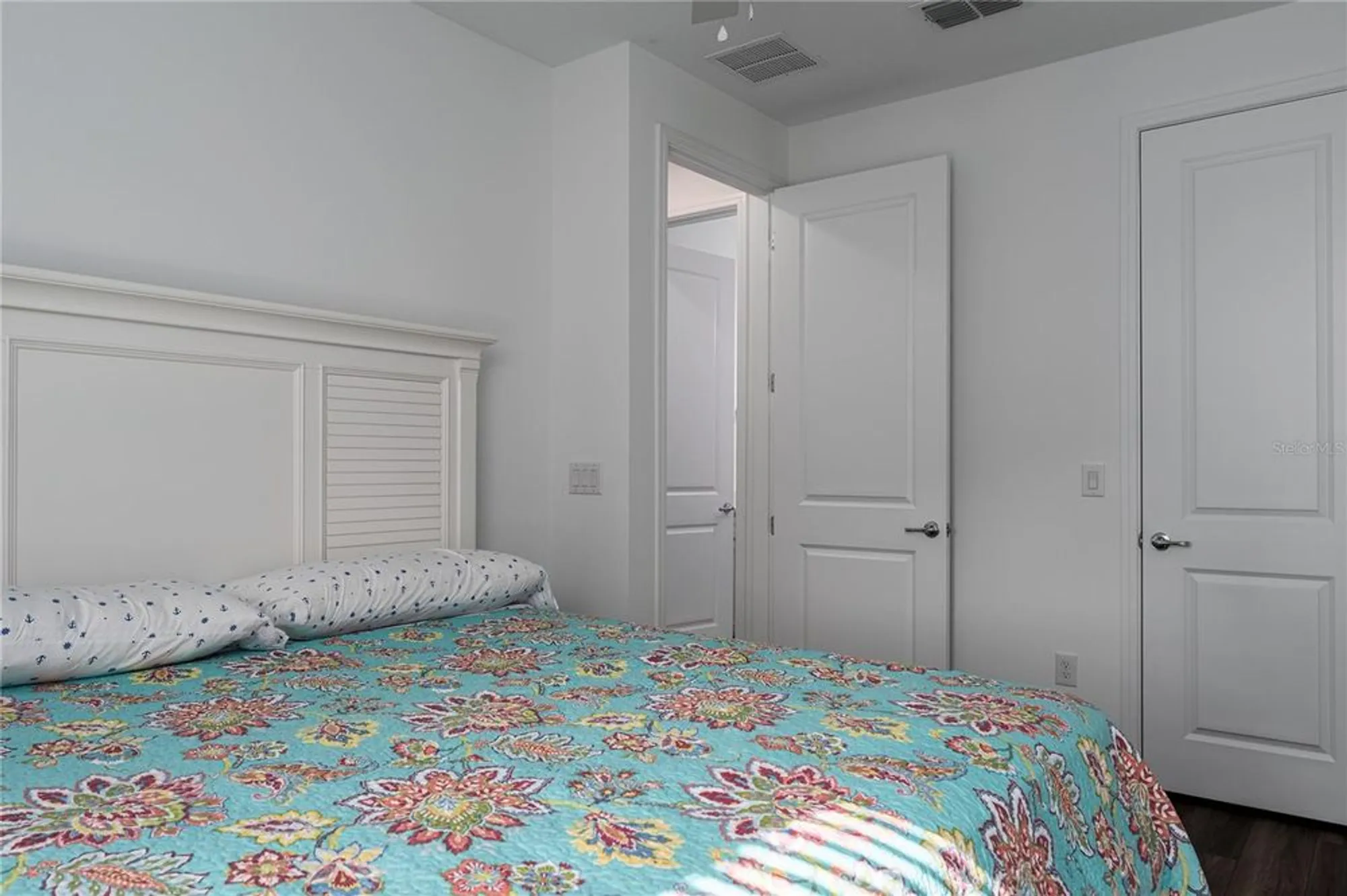 Property Slideshow image 17 of 40 | 10641 spring tide way, Parrish, FL, 34219