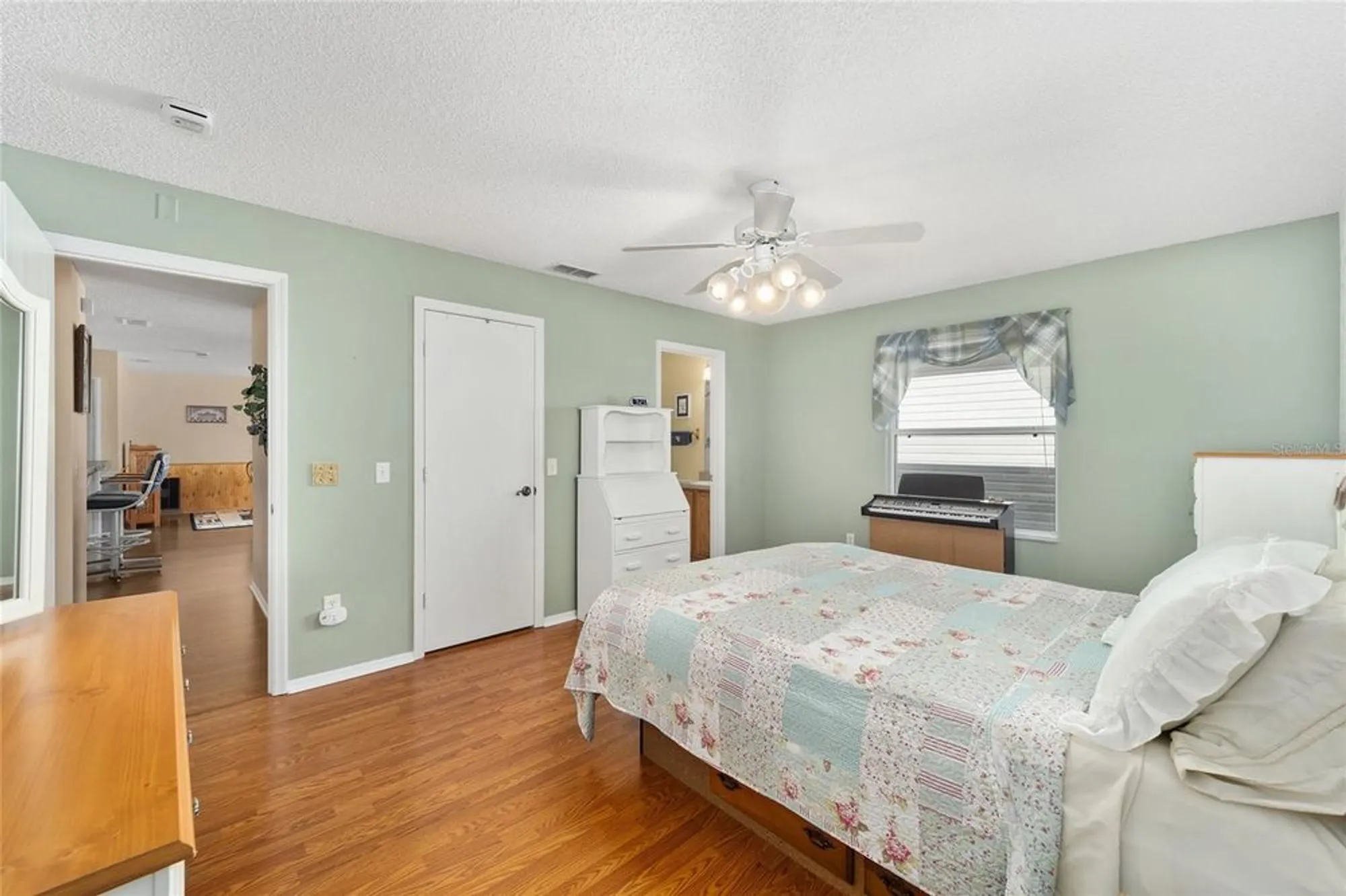 Property Slideshow image 23 of 36 | 2907 barboza dr, The Villages, FL, 32162