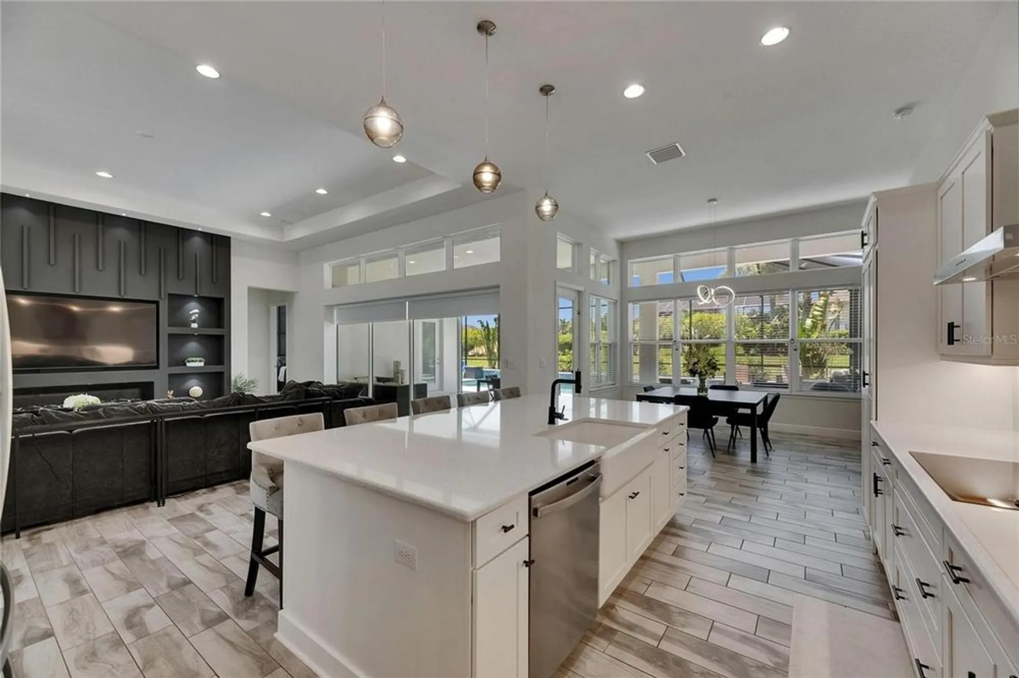 Property Slideshow image 28 of 92 | 13539 carryback dr, Dade City, FL, 33525