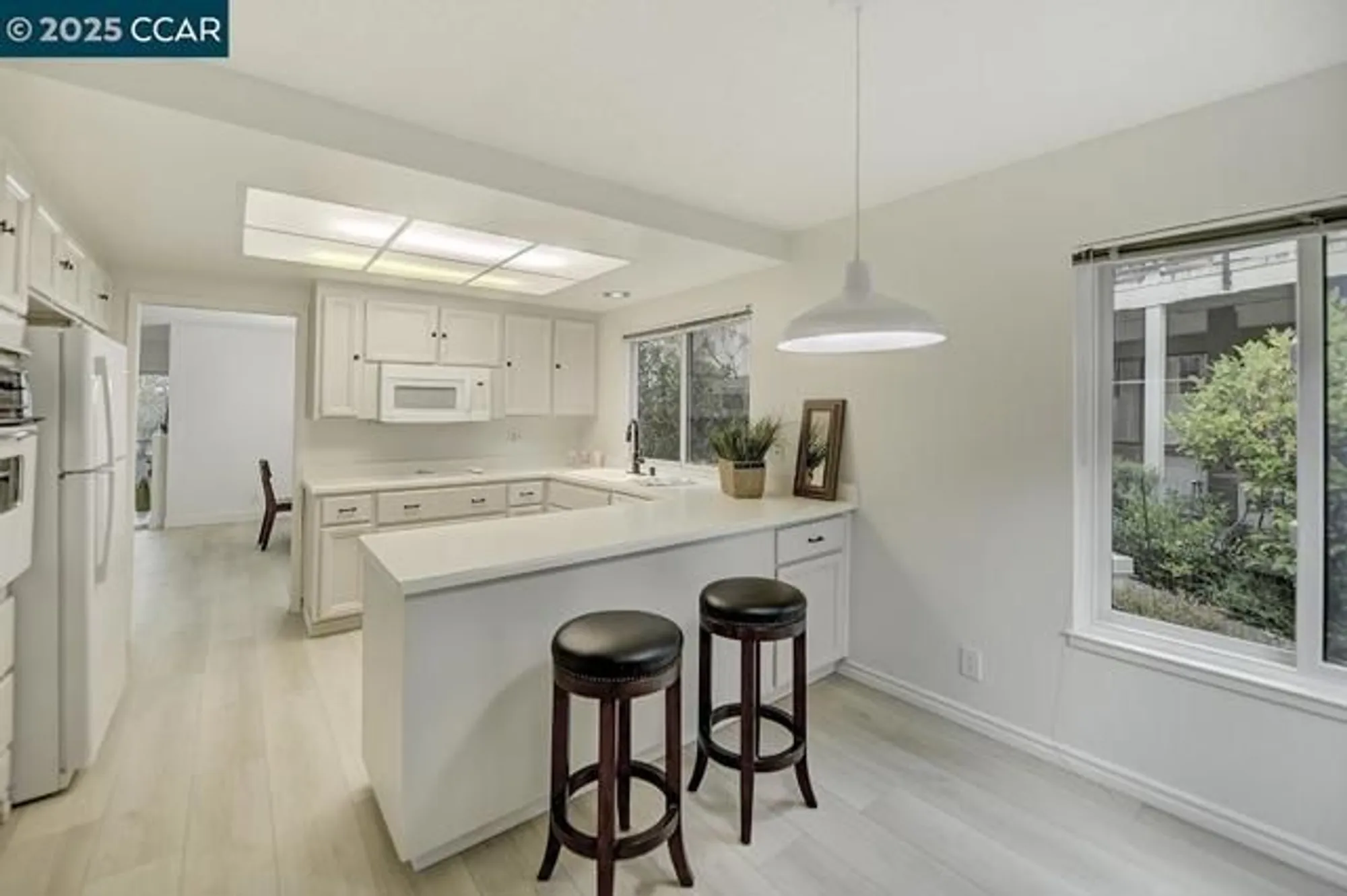 Property Slideshow image 11 of 54 | 3350 rossmoor pkwy 4, Walnut Creek, CA, 94595