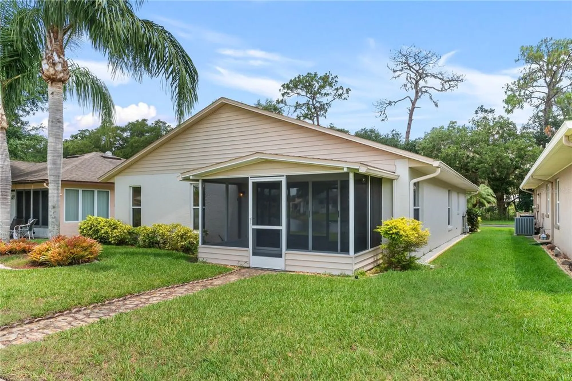 Property Slideshow image 29 of 35 | 2244 silver lakes dr, Lakeland, FL, 33810