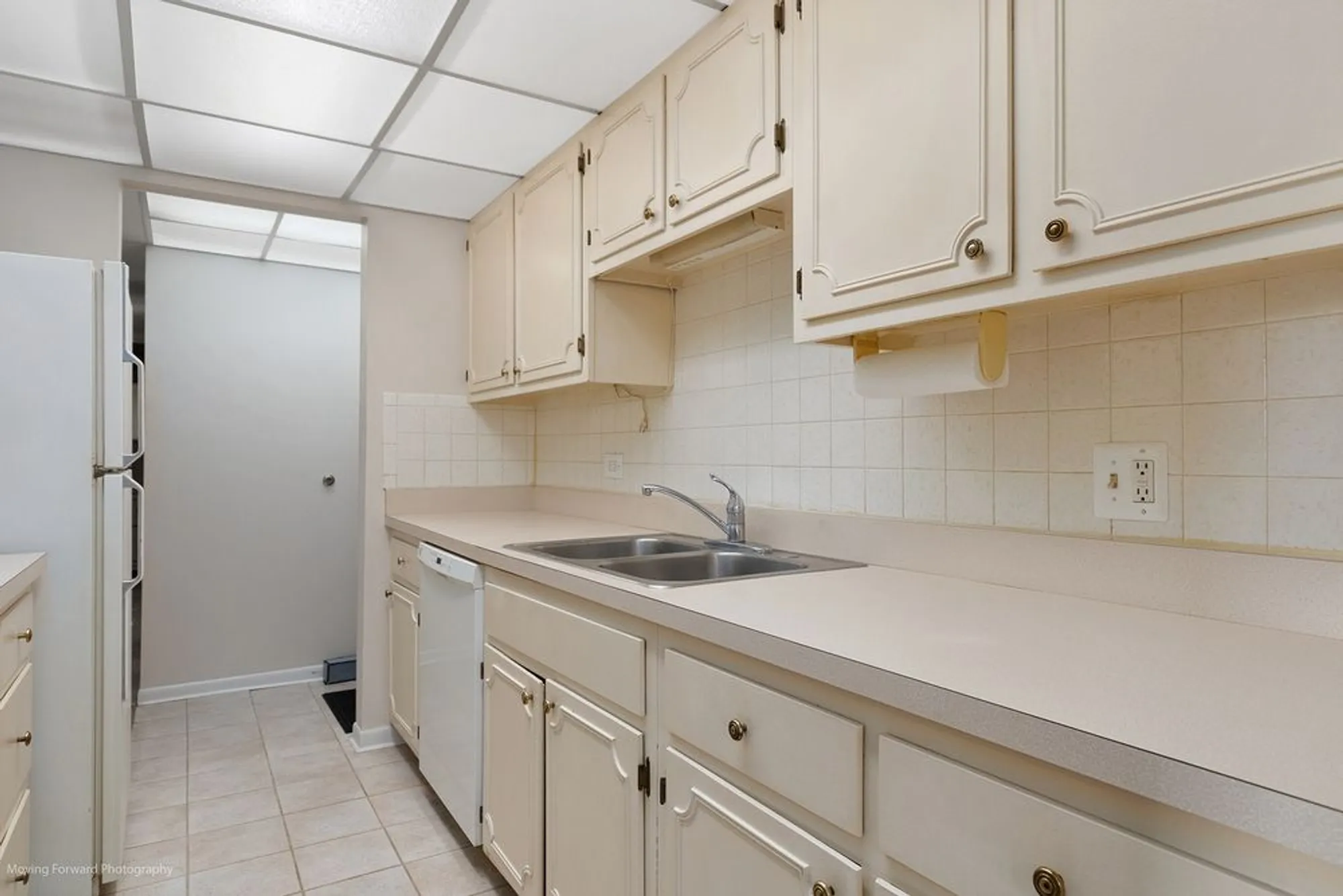 Property Slideshow image 11 of 36 | 2900 maple ave apt 13c, Downers Grove, IL, 60515