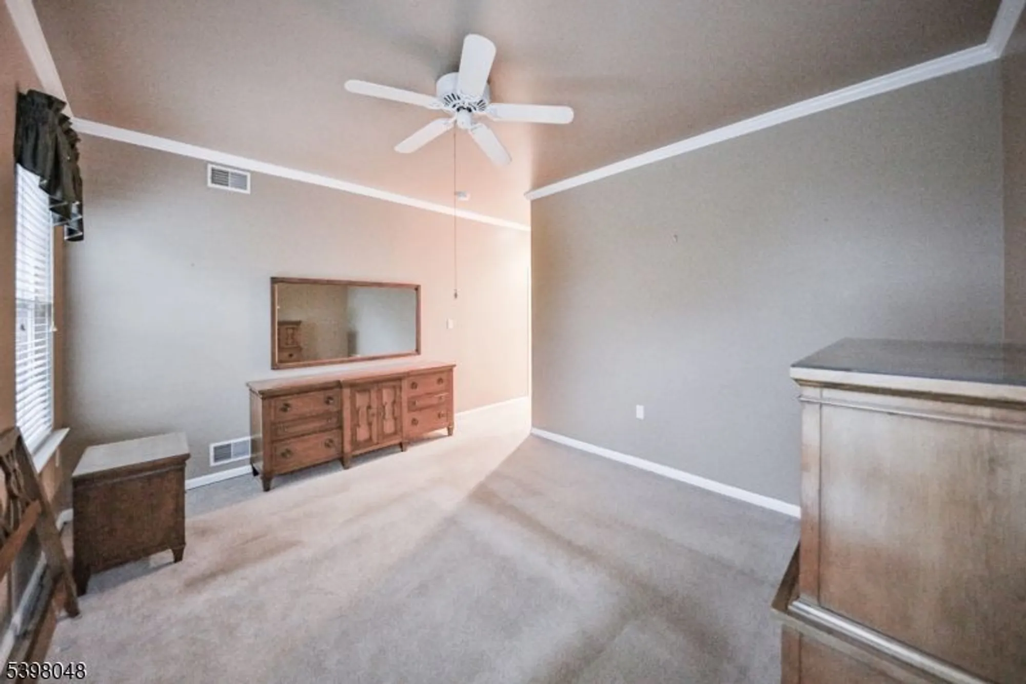 Property Slideshow image 13 of 27 | 107 kensington cir, Belvidere, NJ, 07823