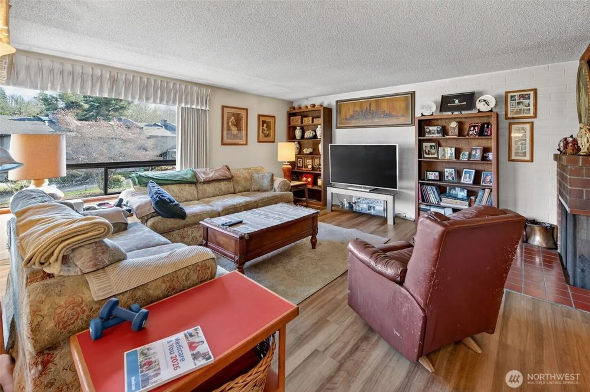 Property Slideshow image 9 of 30 | 10717 glen acres dr s # 735, Burien, WA, 98168