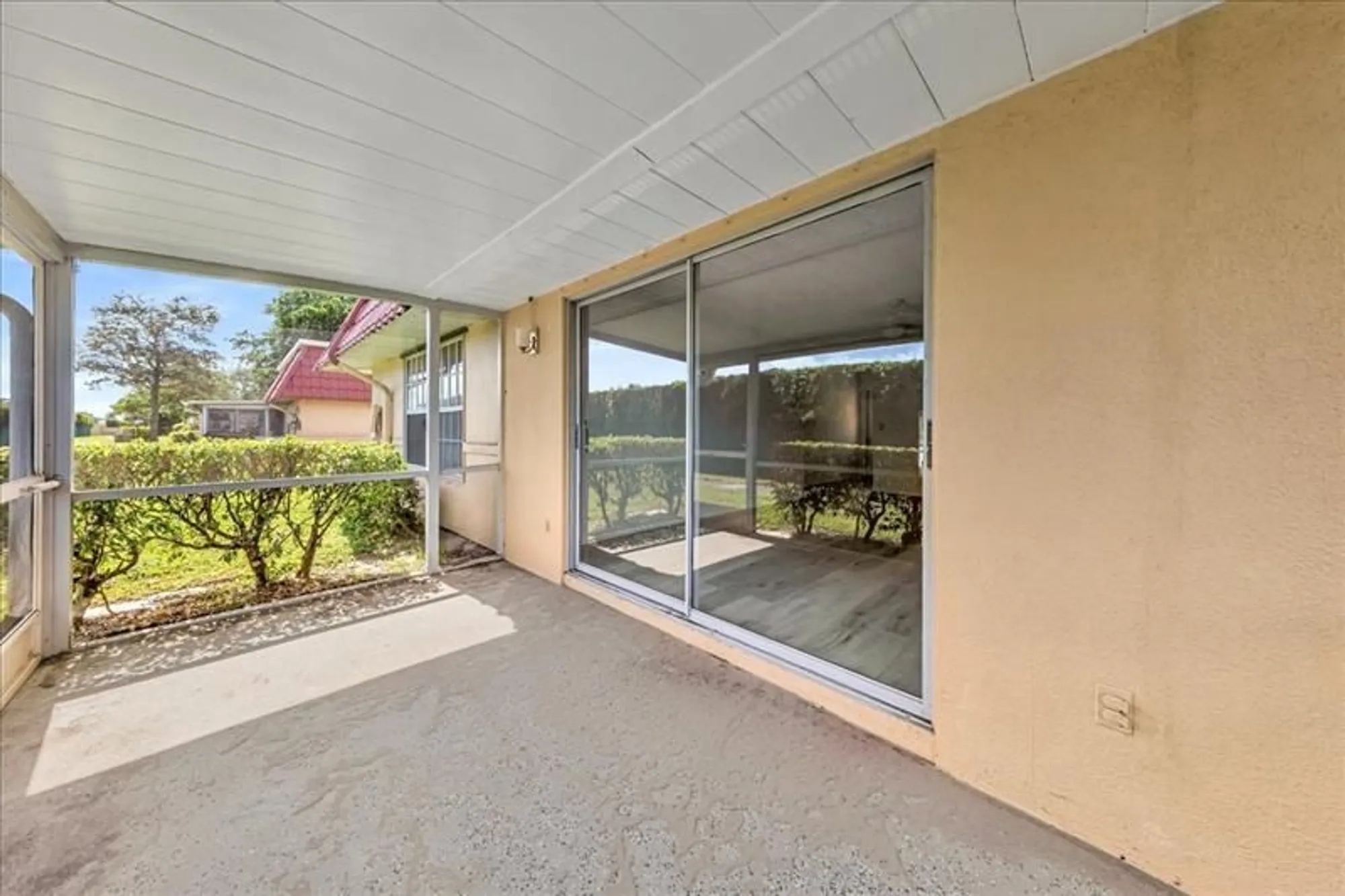 Property Slideshow image 32 of 38 | 123 amherst ln # 123, Lake Worth, FL, 33467