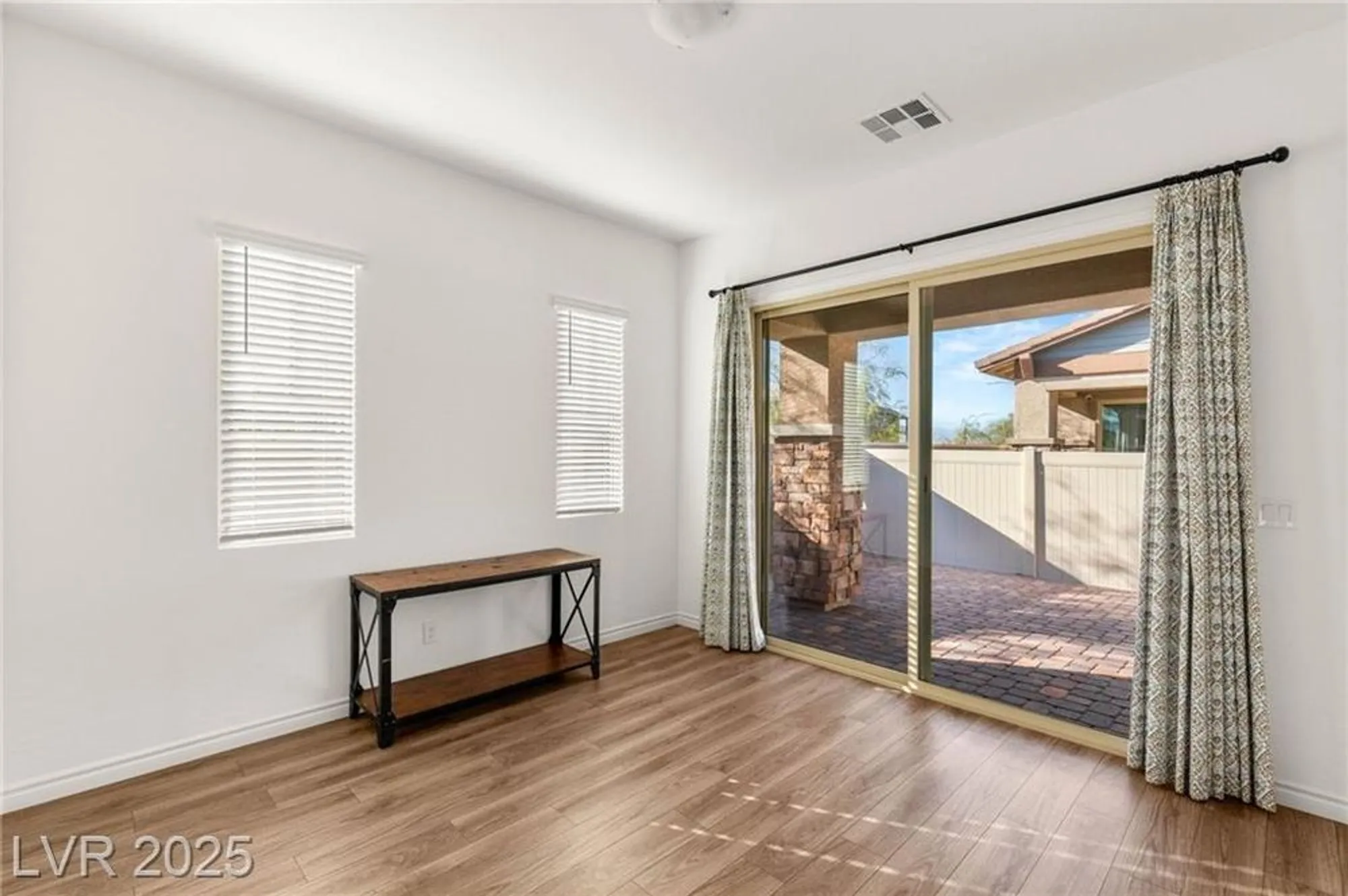 Property Slideshow image 6 of 51 | 209 bellini peak ave, Henderson, NV, 89011