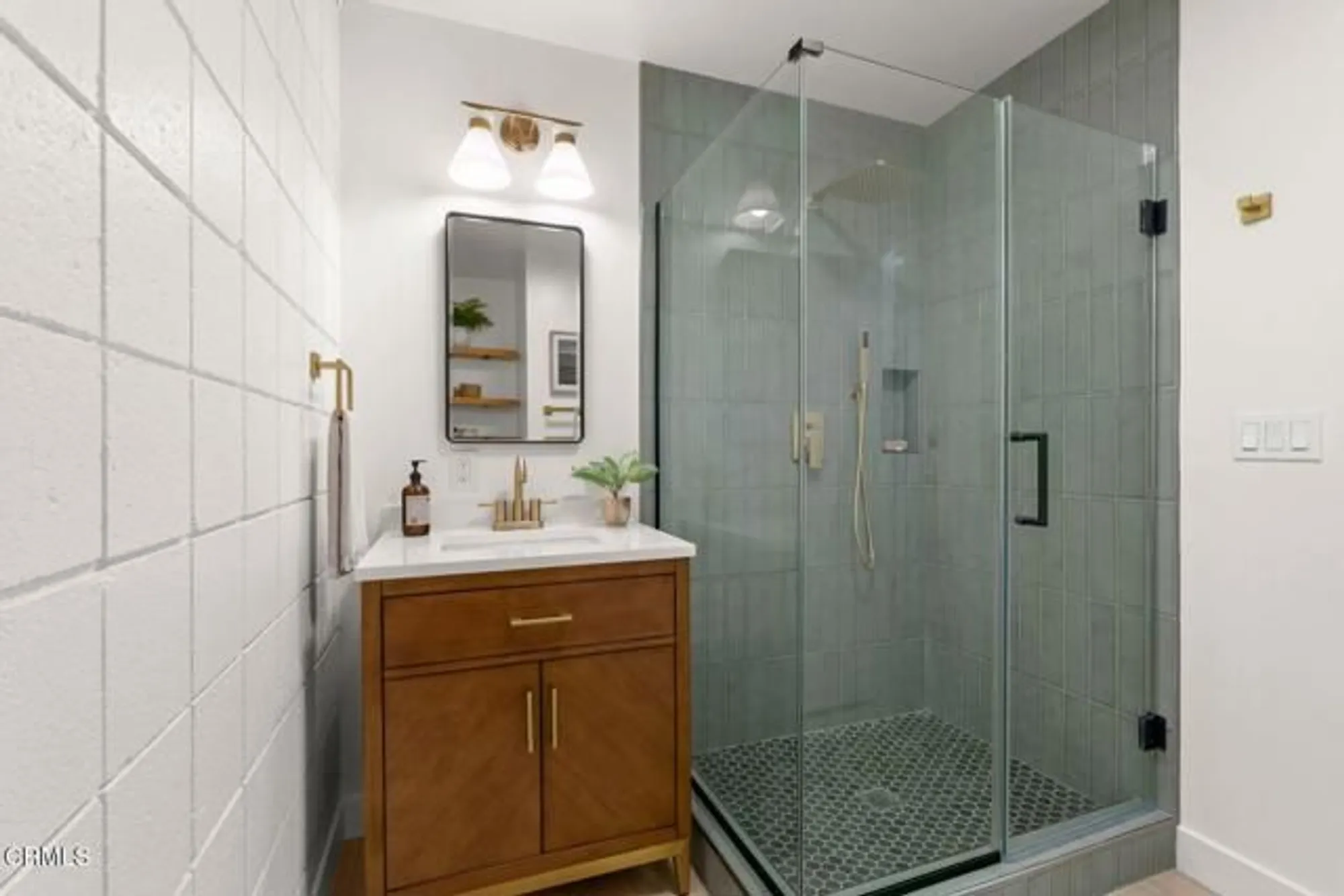 Property Slideshow image 21 of 37 | 241 e fiesta grn, Port Hueneme, CA, 93041