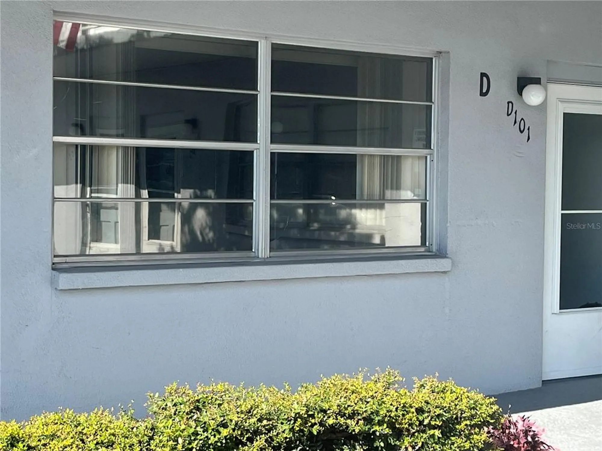 Property Slideshow image 7 of 8 | 5660 80th st n unit d101, St Petersburg, FL, 33709