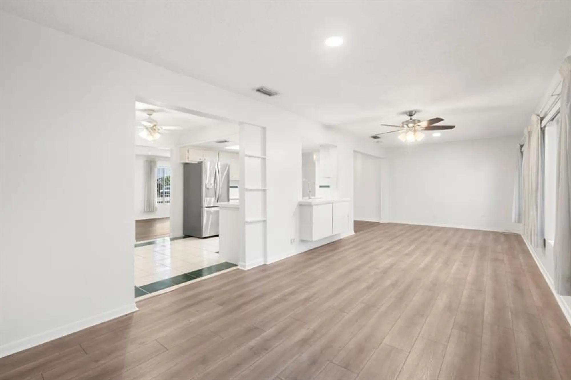 Property Slideshow image 5 of 34 | 1165 nw 67th ave, Margate, FL, 33063