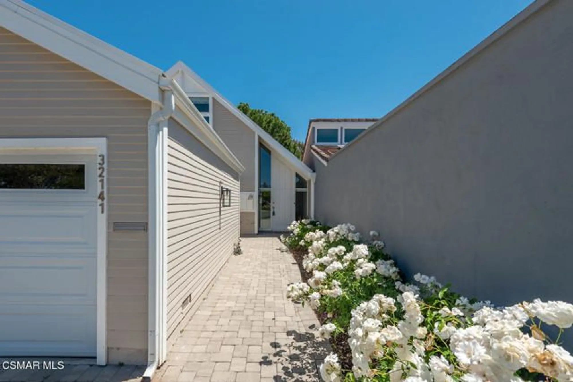 Property Slideshow image 2 of 44 | 32141 lake meadow ln, Westlake Village, CA, 91361