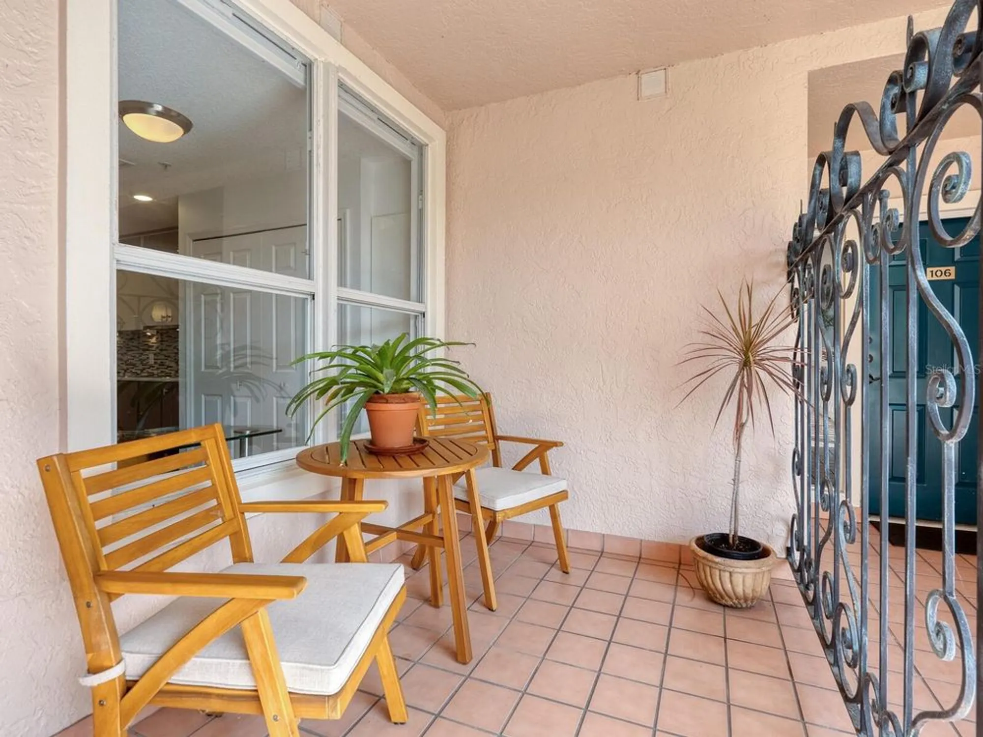 Property Slideshow image 6 of 59 | 5420 eagles point cir apt 105, Sarasota, FL, 34231