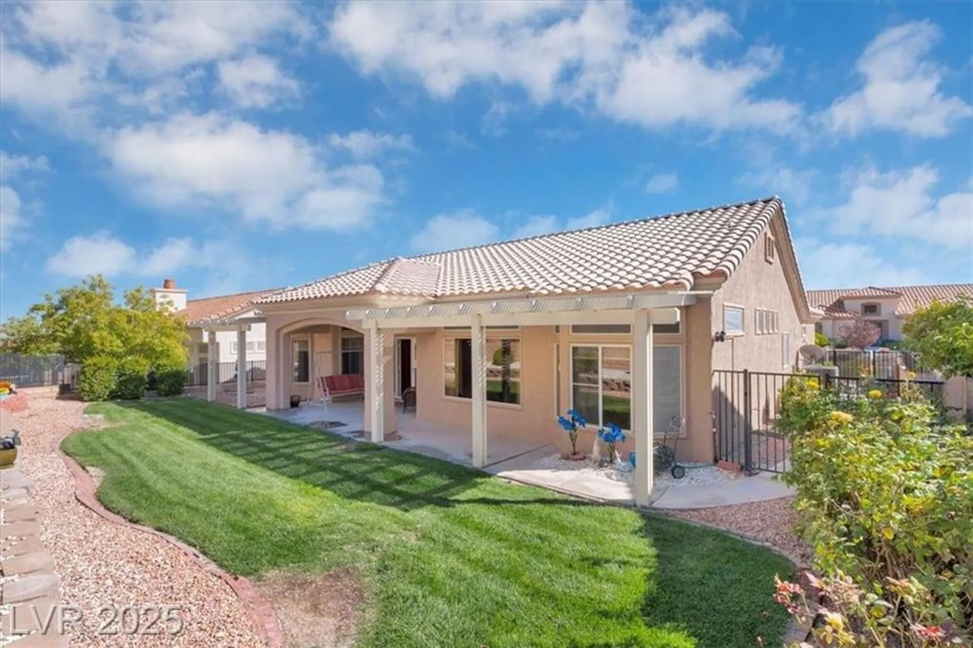 Property Slideshow image 28 of 46 | 2621 hanging rock dr, Las Vegas, NV, 89134