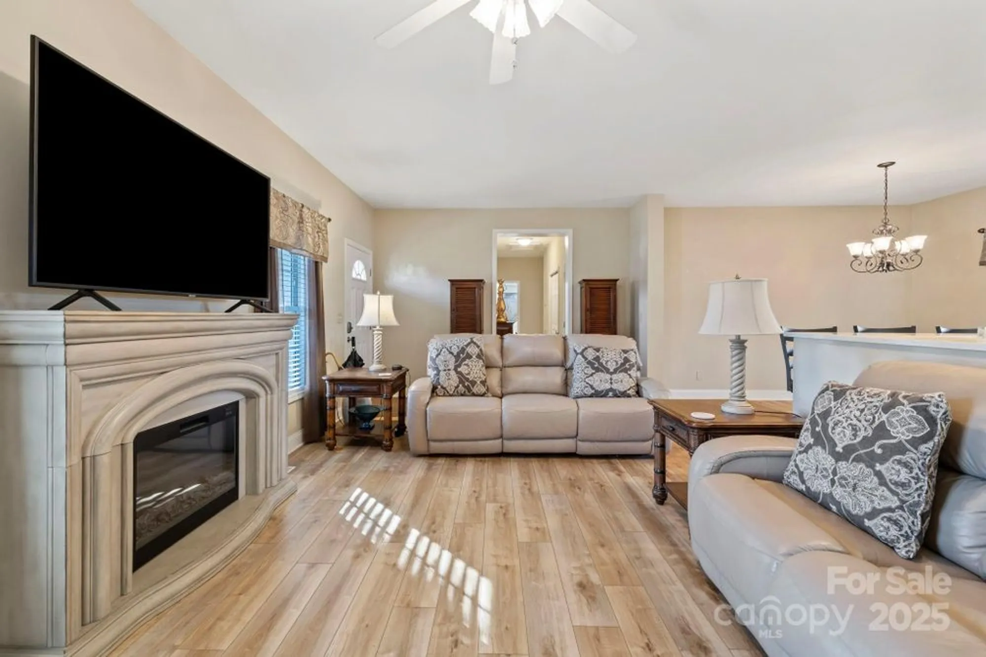 Property Slideshow image 19 of 48 | 494 riverwind dr, Hendersonville, NC, 28739