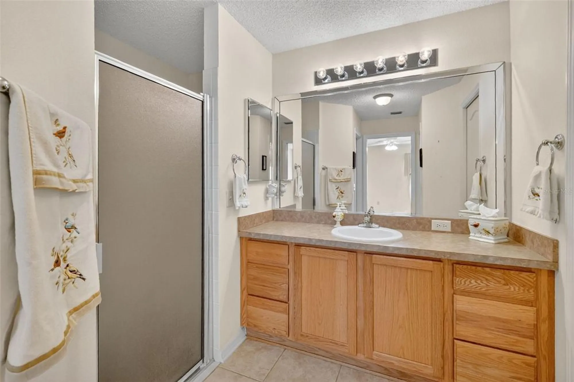 Property Slideshow image 14 of 25 | 2123 heather hill loop, The Villages, FL, 32162