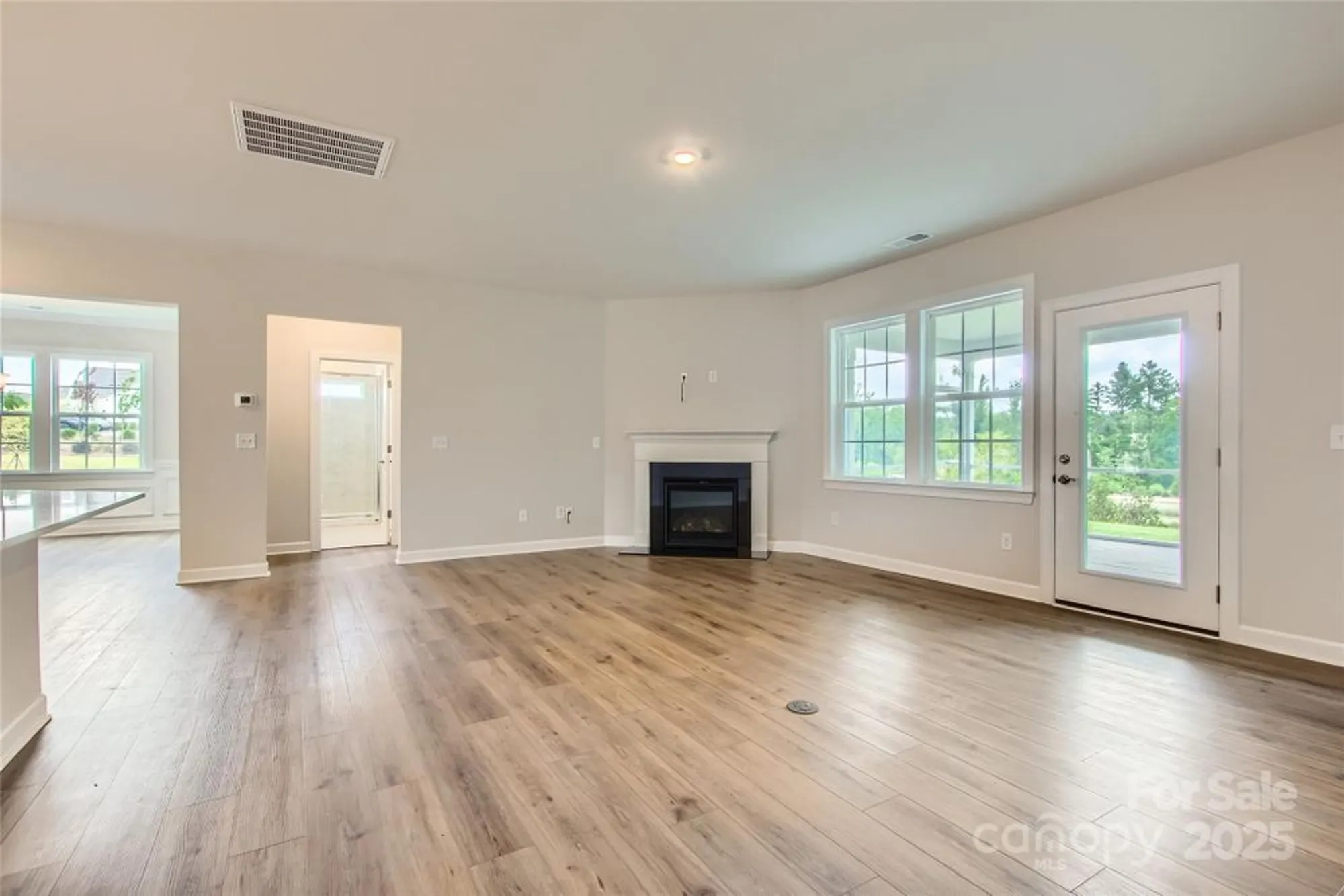 Property Slideshow image 4 of 18 | 4144 camden glen rd, Lancaster, SC, 29720