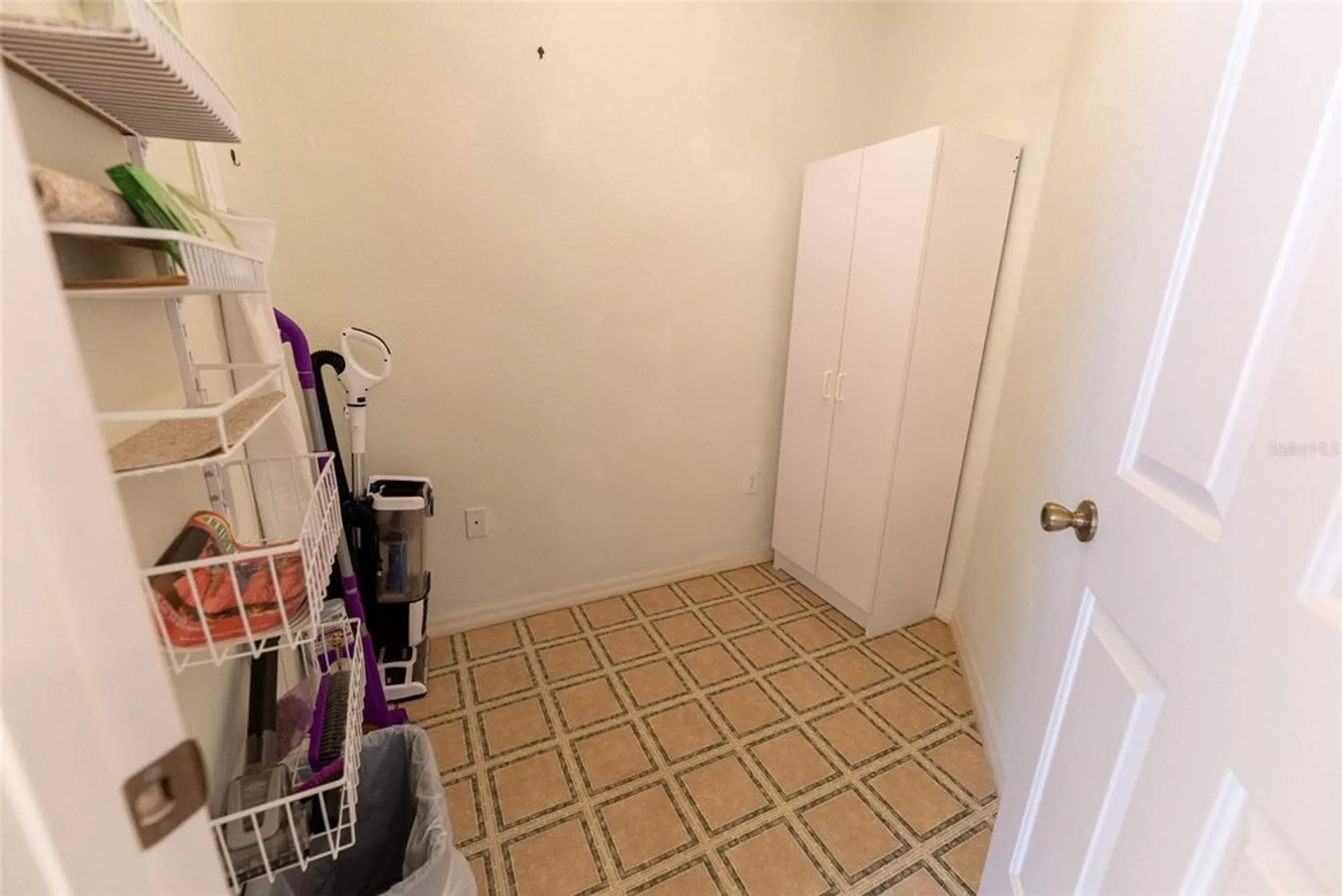 Property Slideshow image 13 of 49 | 8649 se 141st pl, Summerfield, FL, 34491